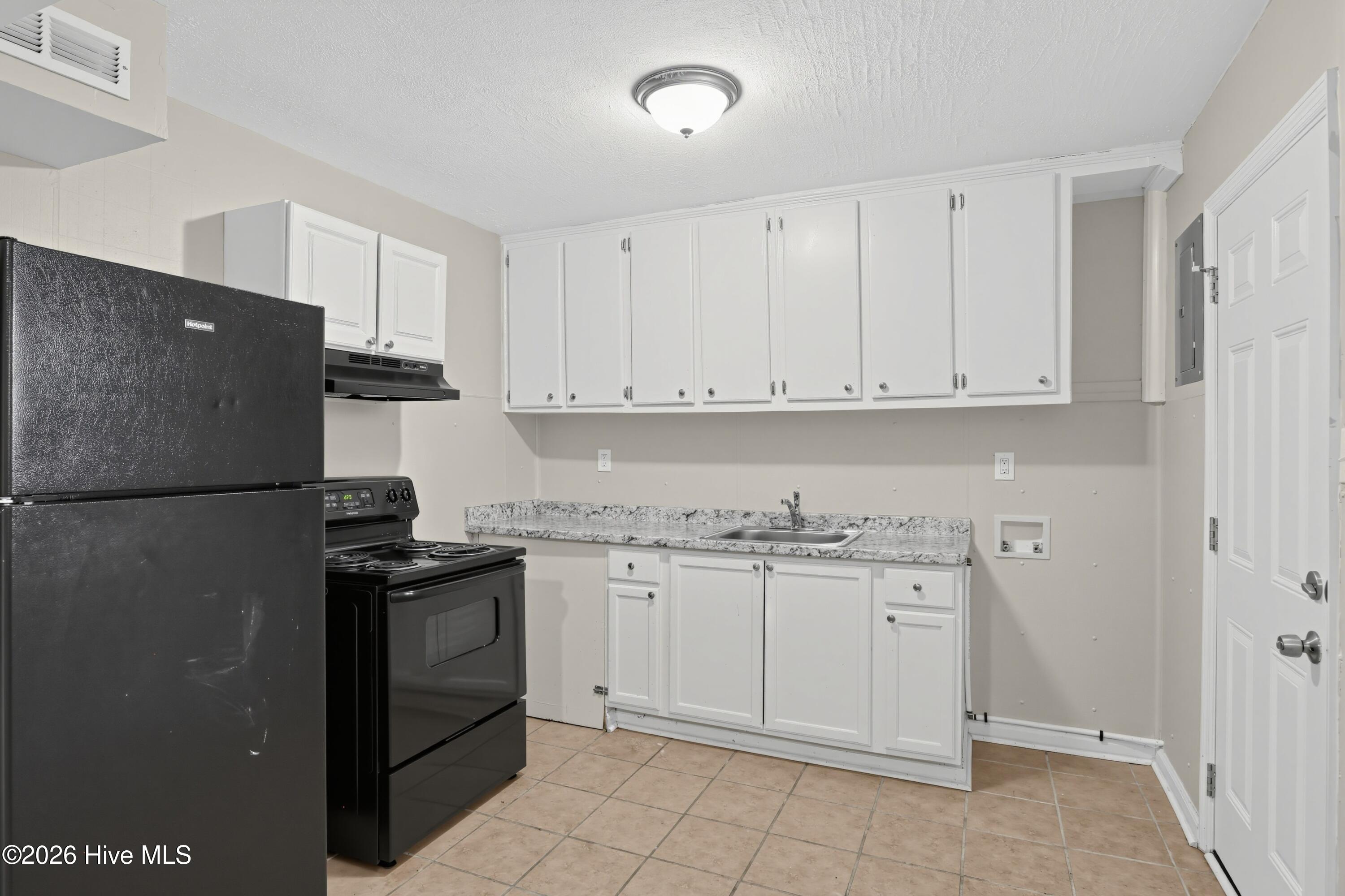 792 Sommer Street Ne Property Photo 15
