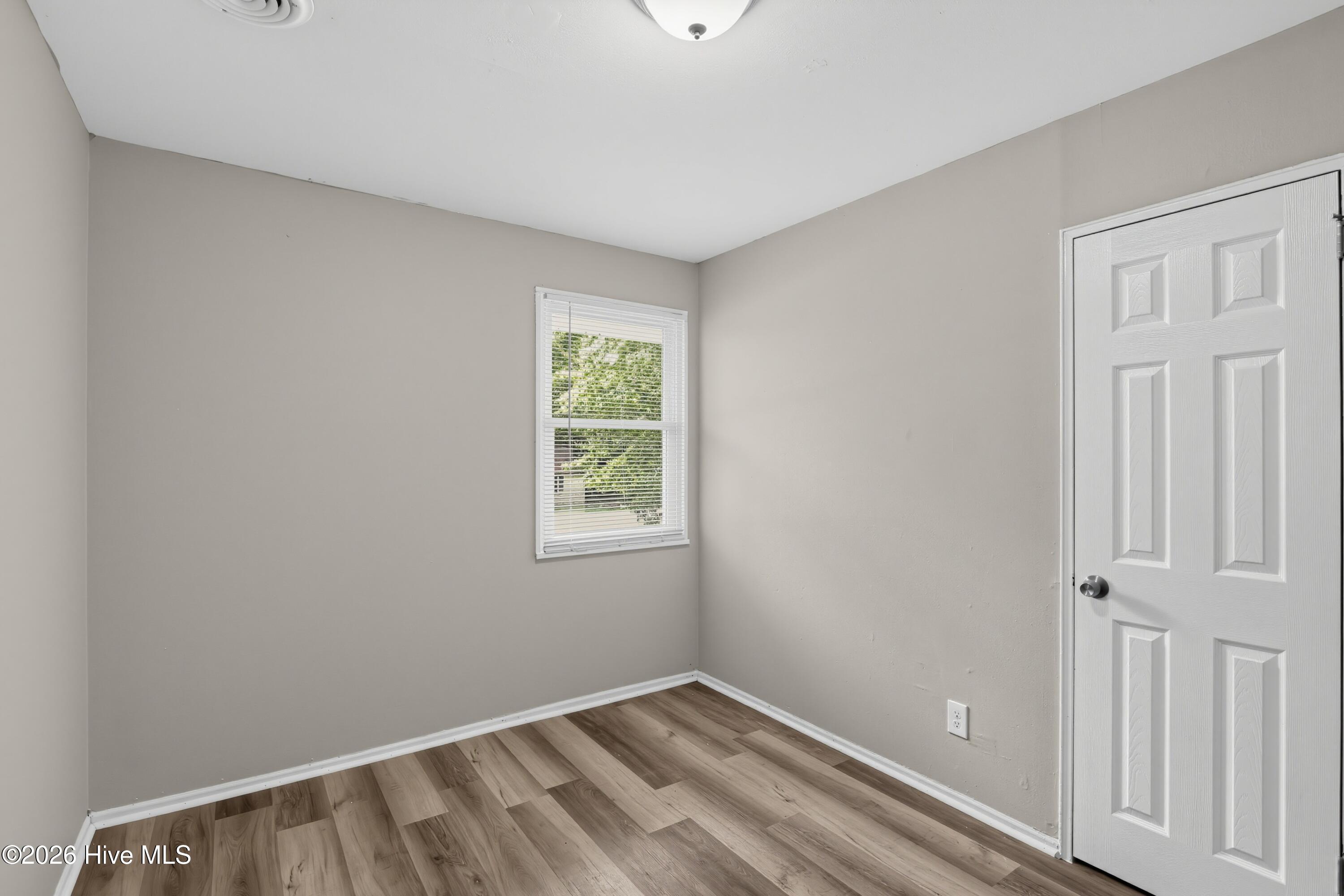 792 Sommer Street Ne Property Photo 21
