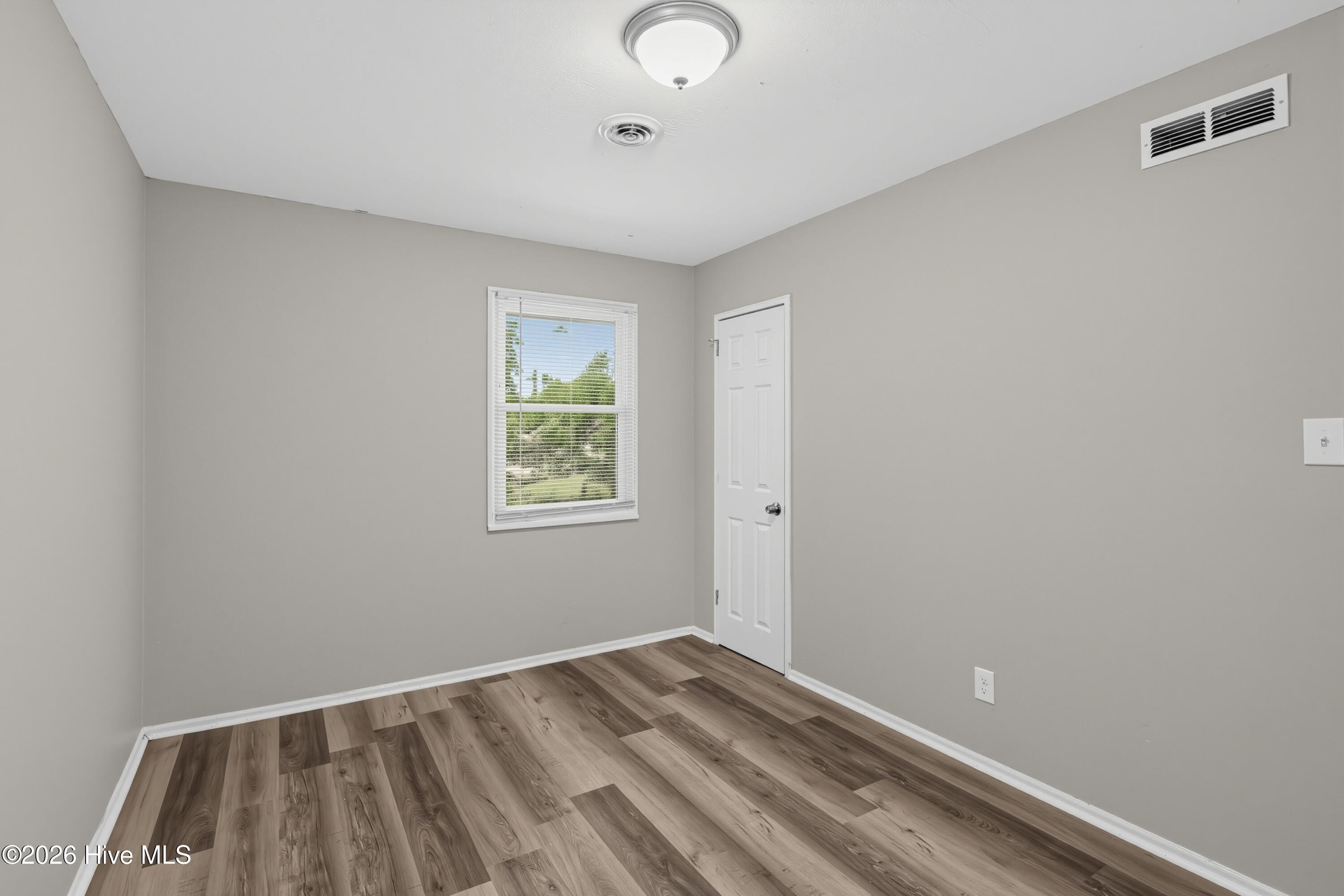 792 Sommer Street Ne Property Photo 27