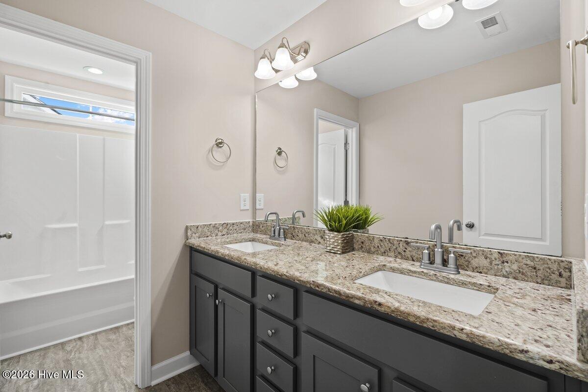 101 Auburn Bay Drive Property Photo 30