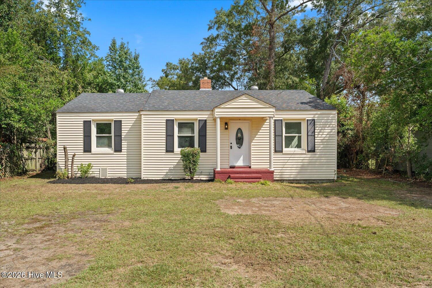 2021 Virginia Avenue Property Photo 1
