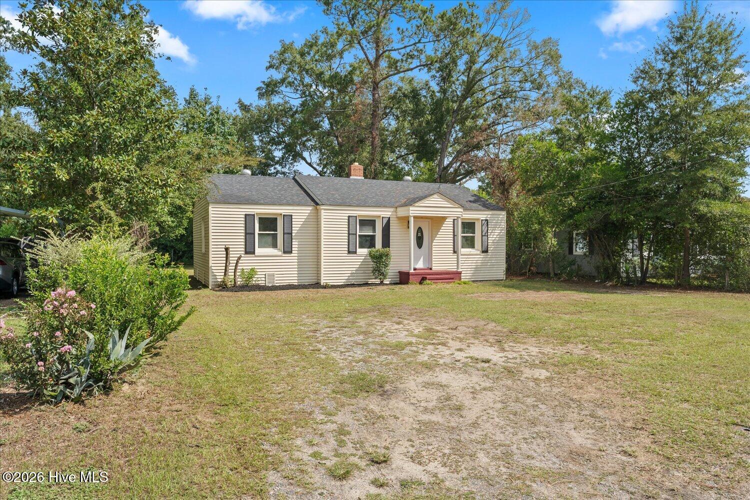 2021 Virginia Avenue Property Photo 2