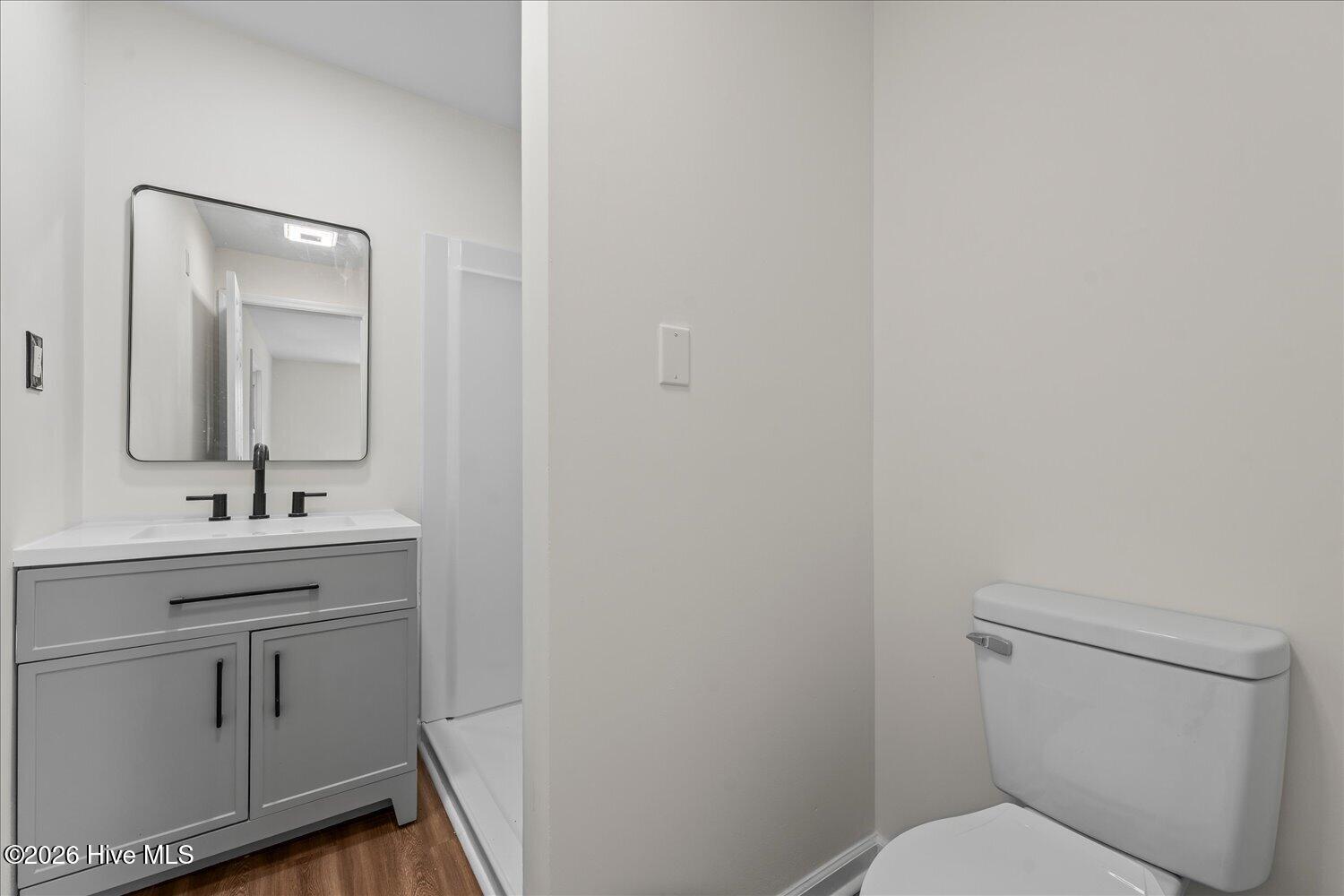 2021 Virginia Avenue Property Photo 9