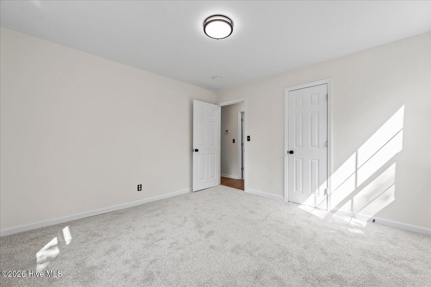 2021 Virginia Avenue Property Photo 12