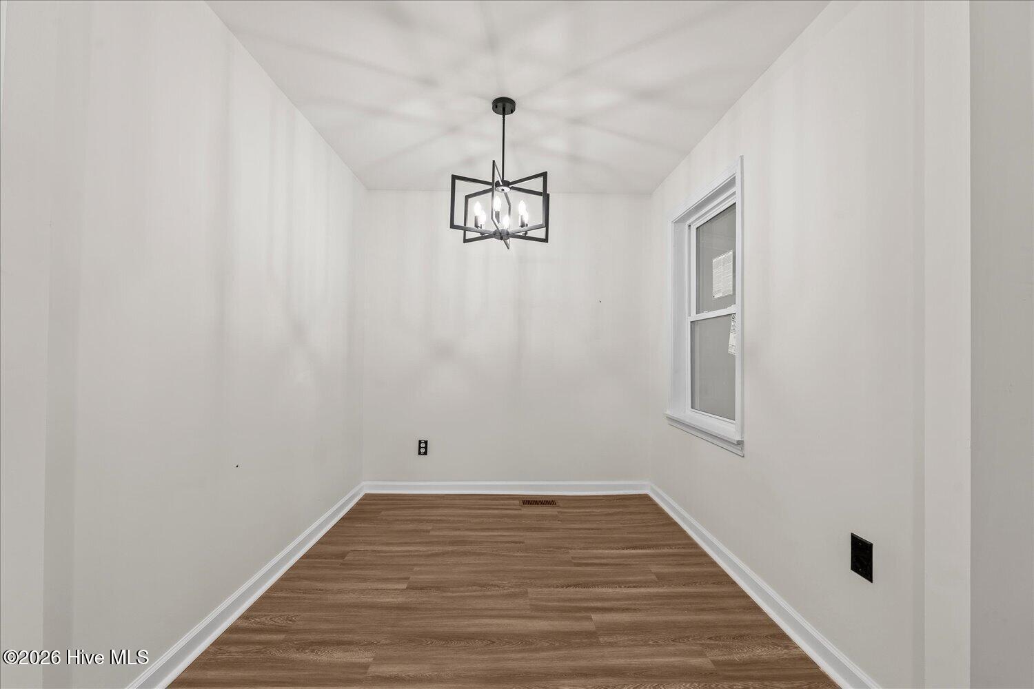2021 Virginia Avenue Property Photo 17