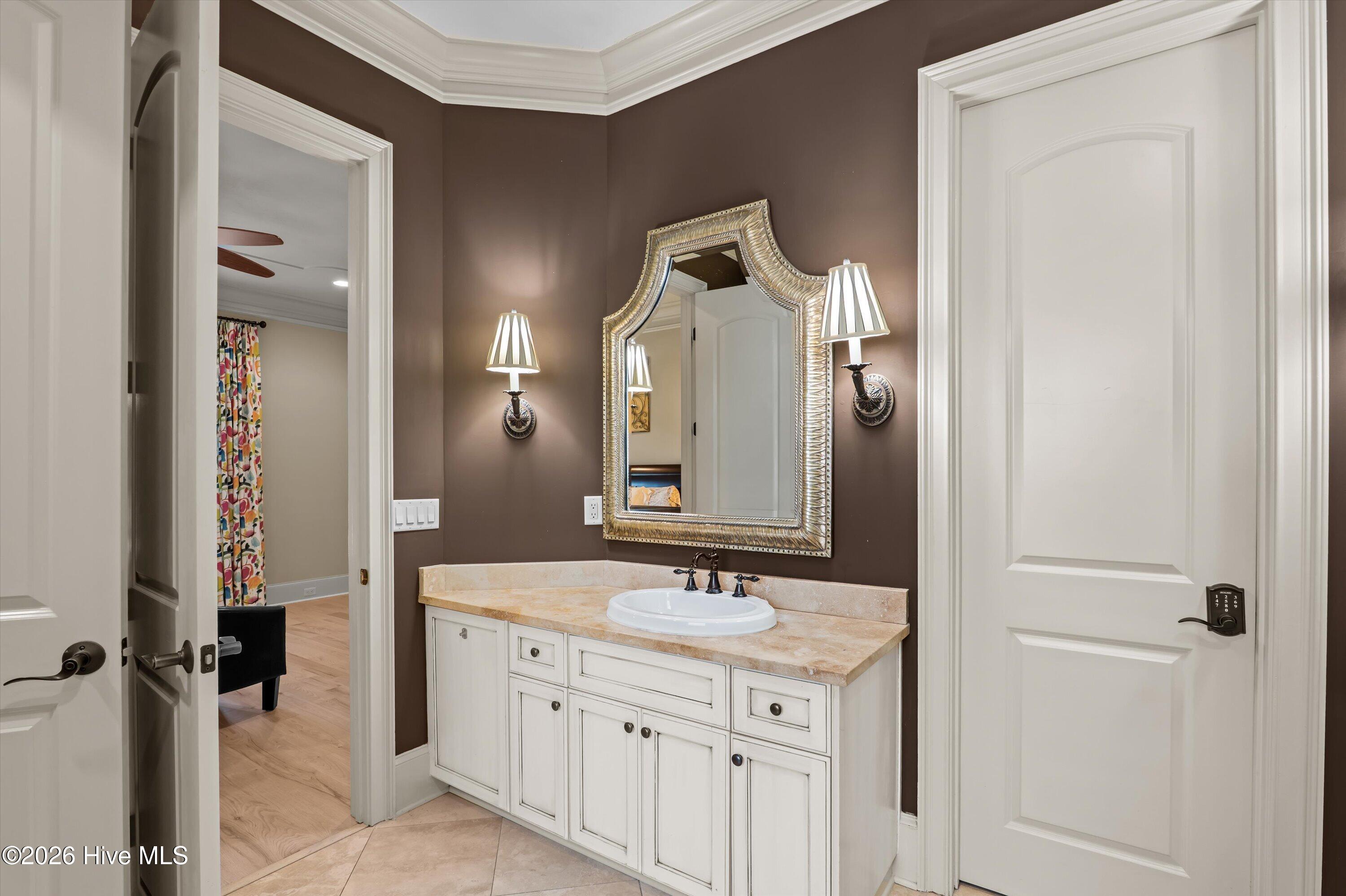 1018 Emerald Place Property Photo 35