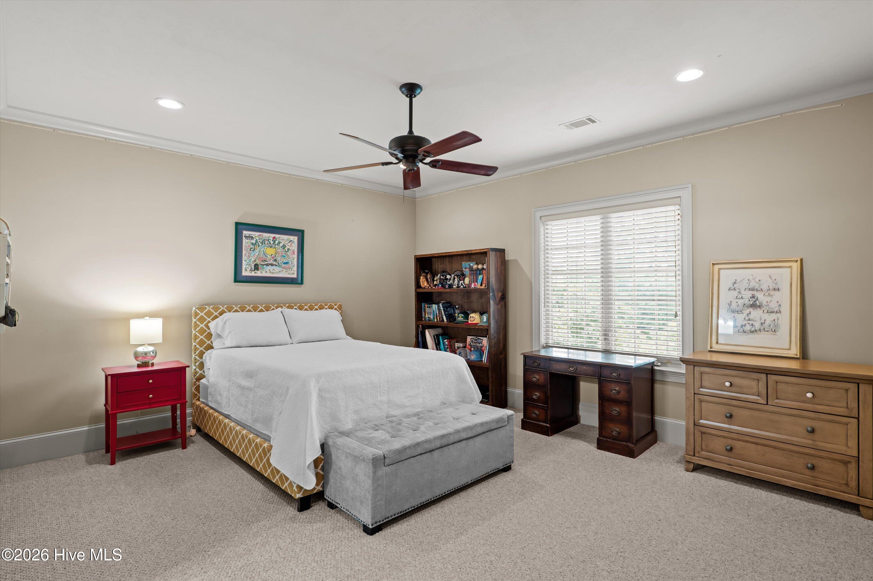 1018 Emerald Place Property Photo 43