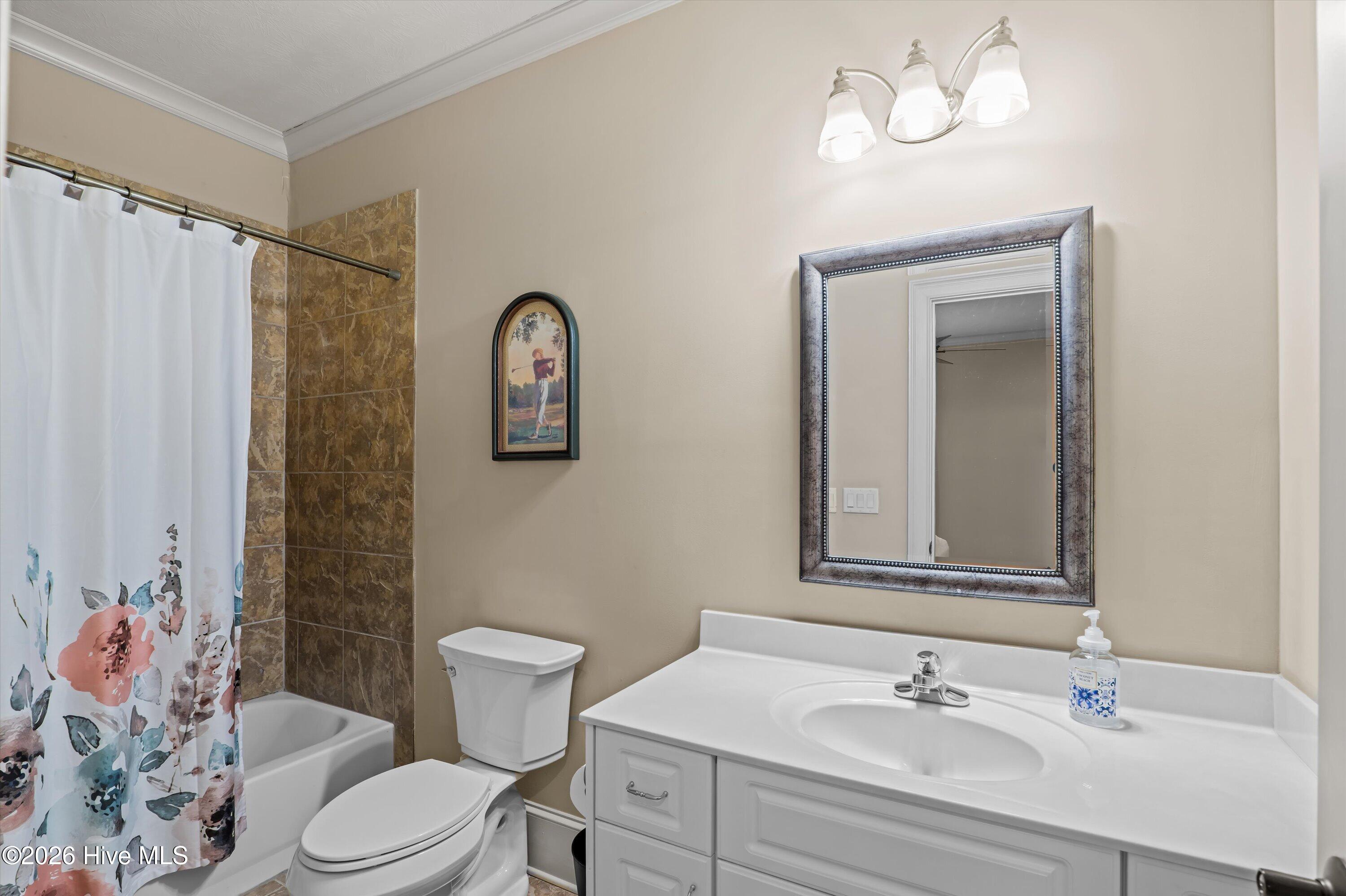 1018 Emerald Place Property Photo 50