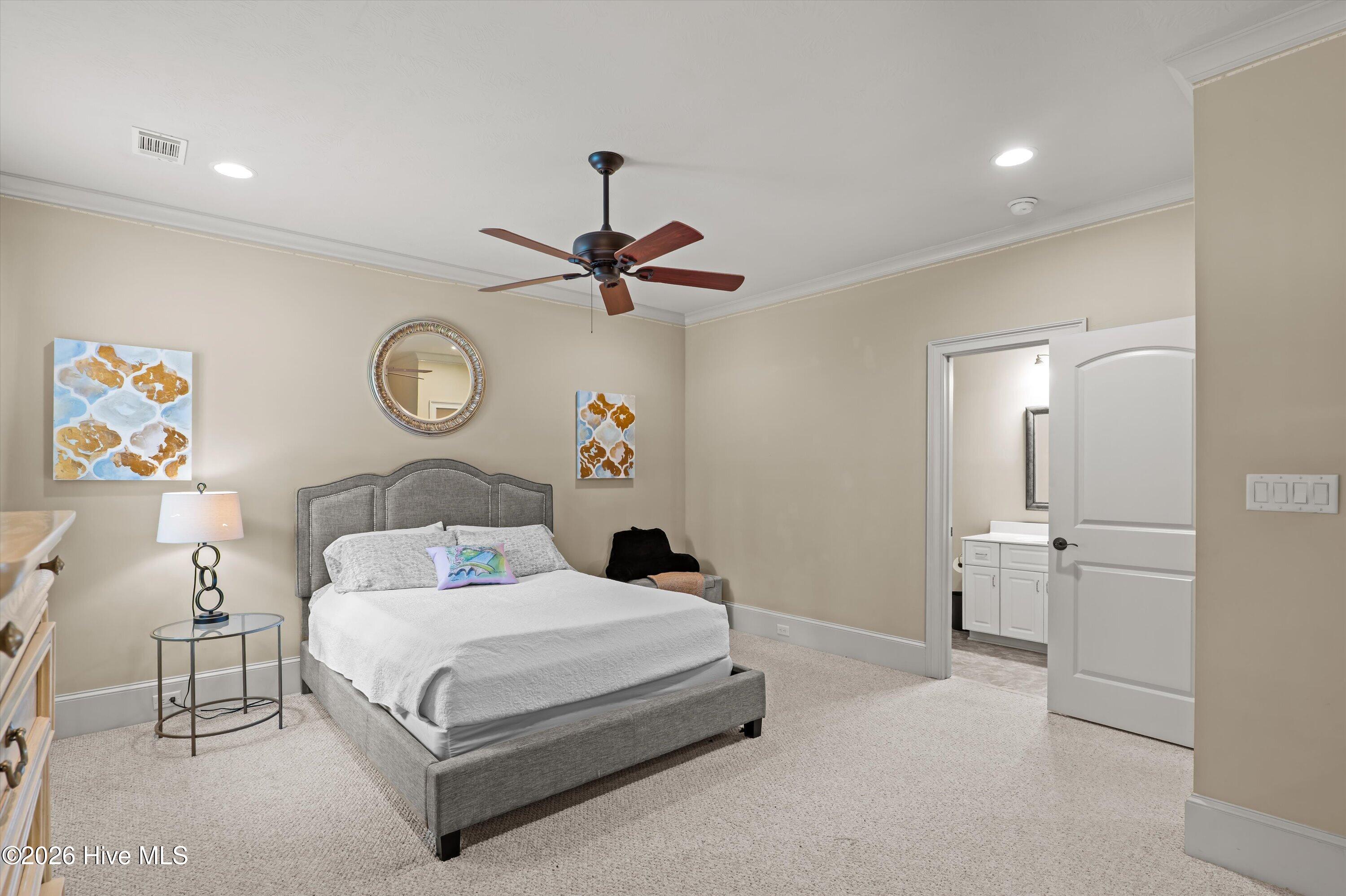 1018 Emerald Place Property Photo 53