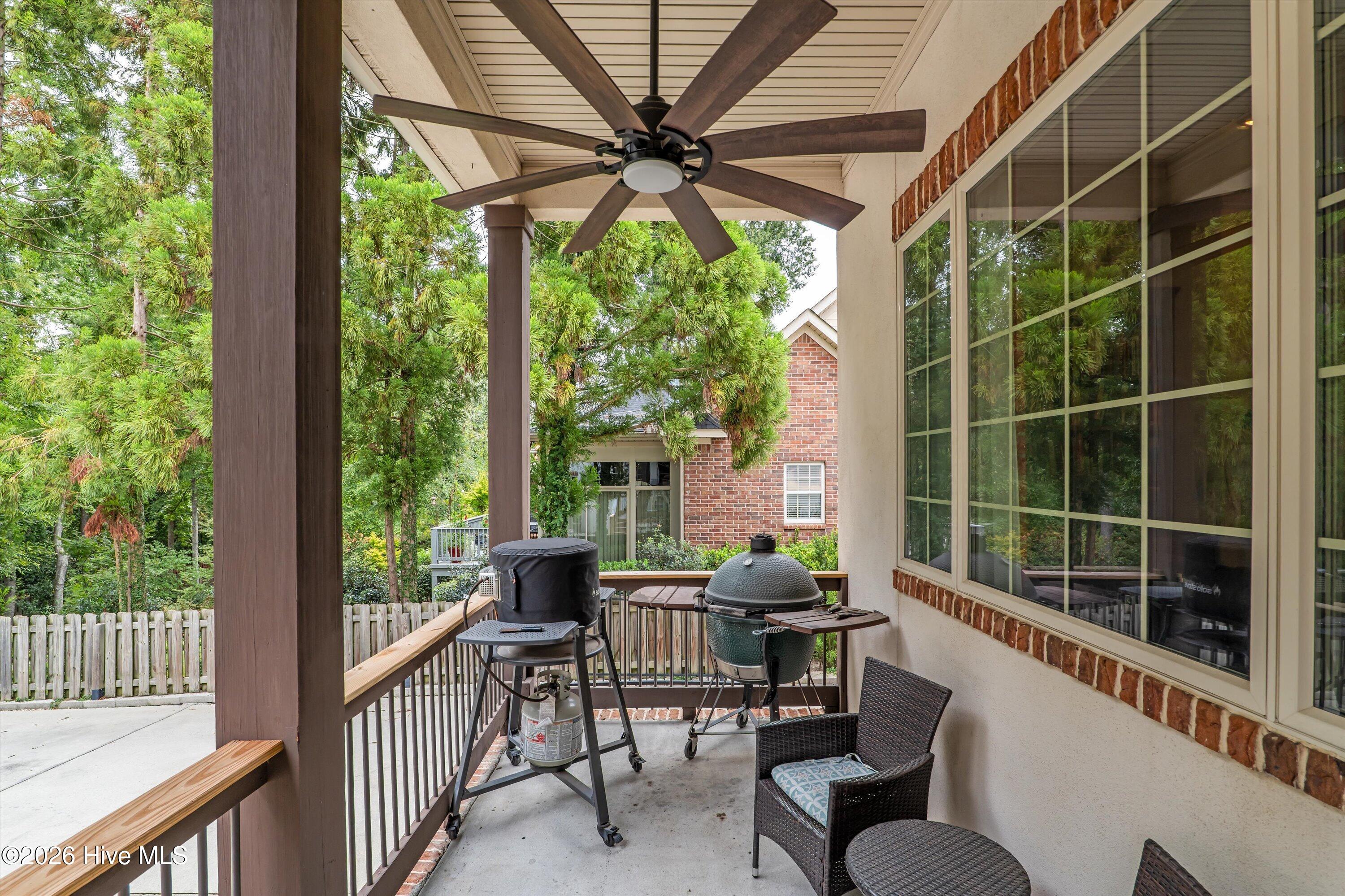 1018 Emerald Place Property Photo 54