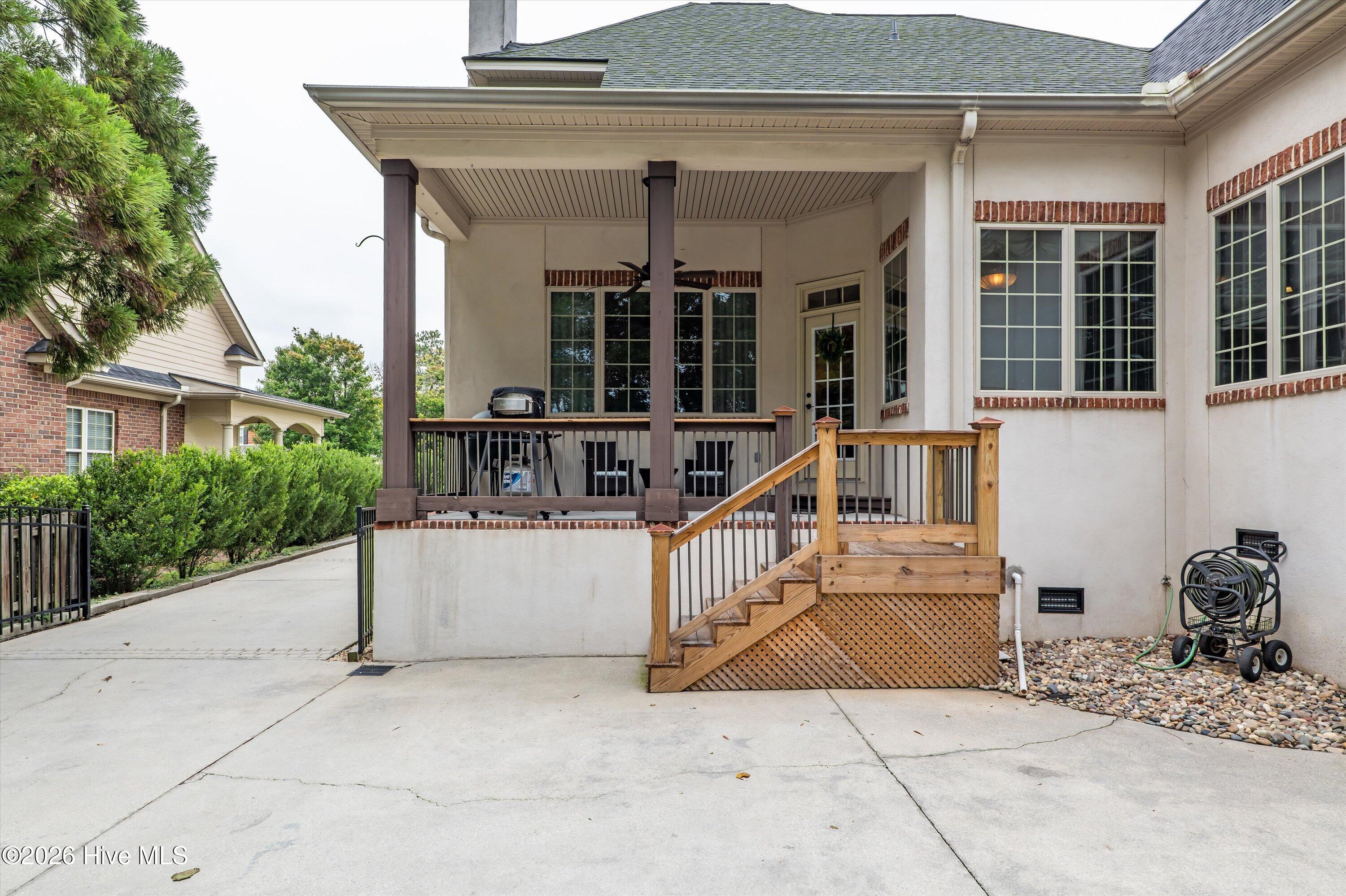 1018 Emerald Place Property Photo 56