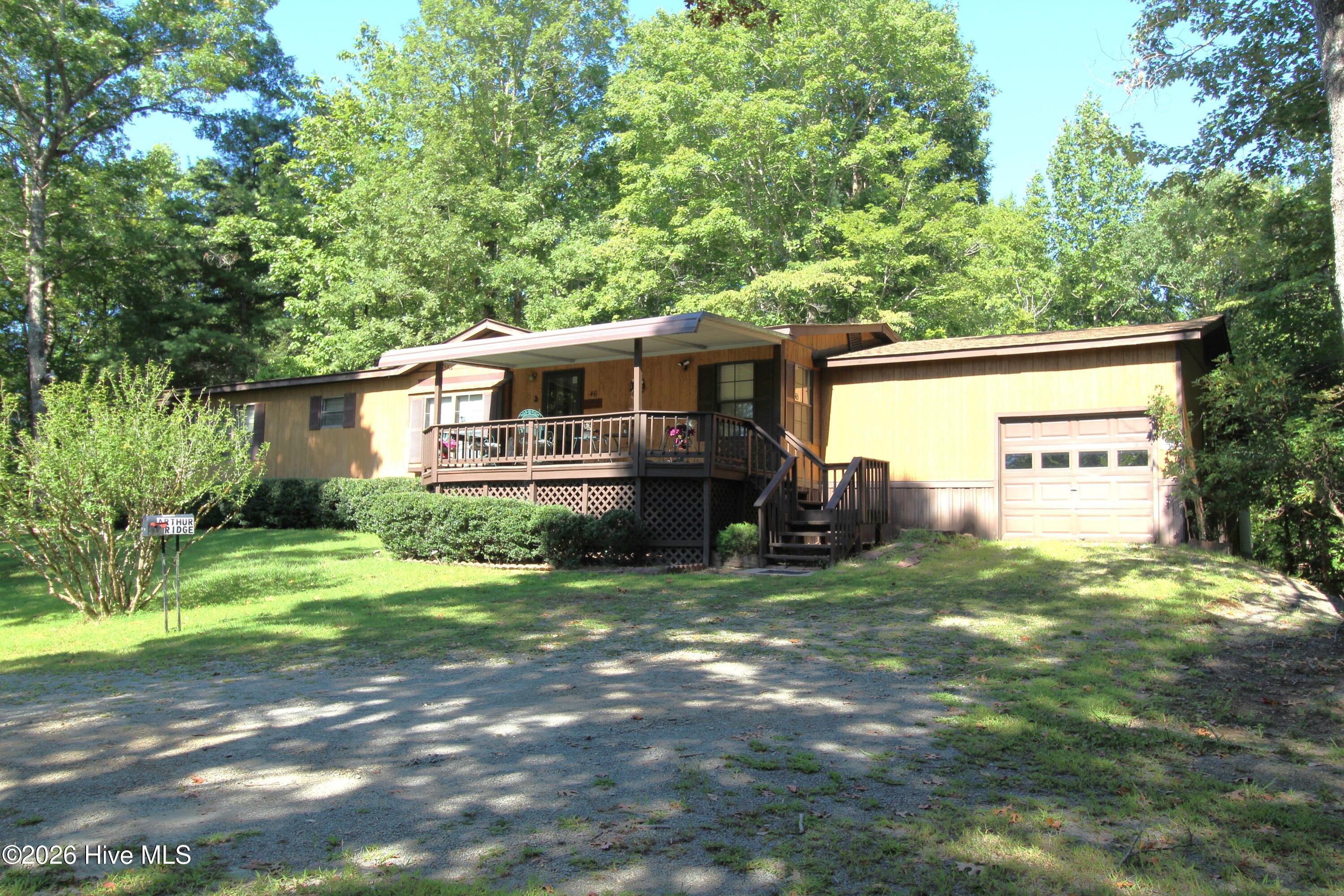 46 Arthur Ridge Property Photo 2