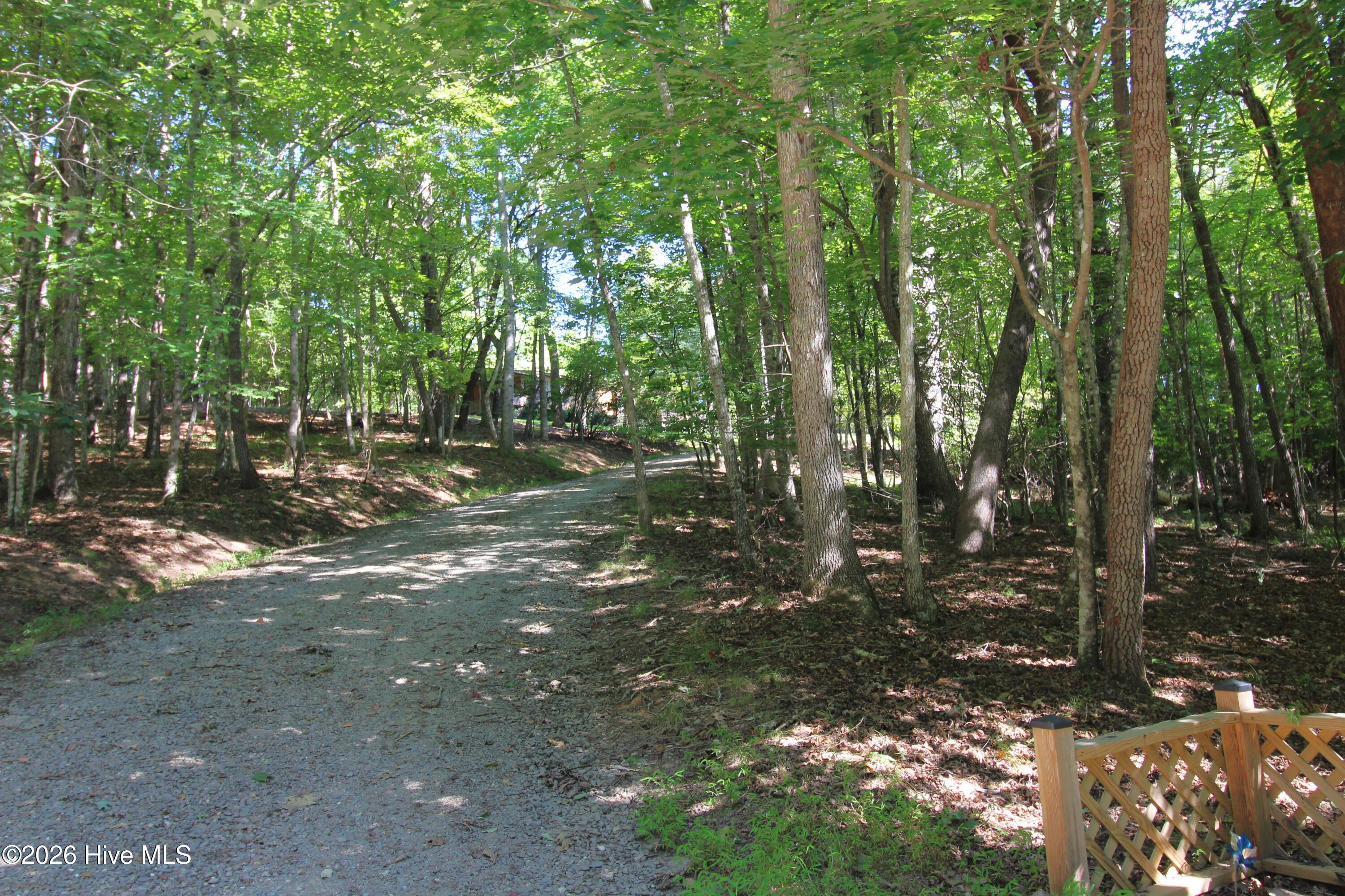 46 Arthur Ridge Property Photo 7