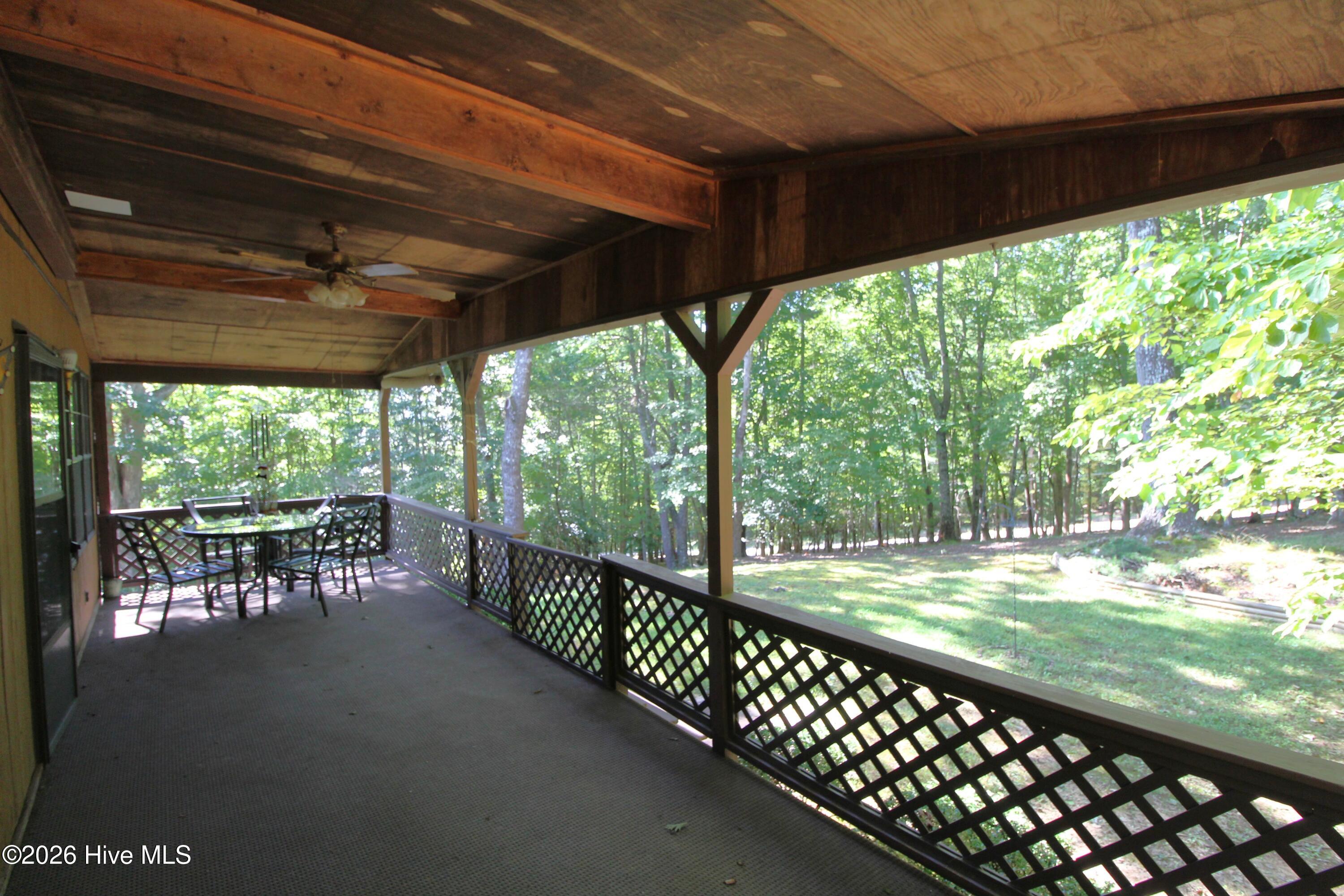 46 Arthur Ridge Property Photo 11