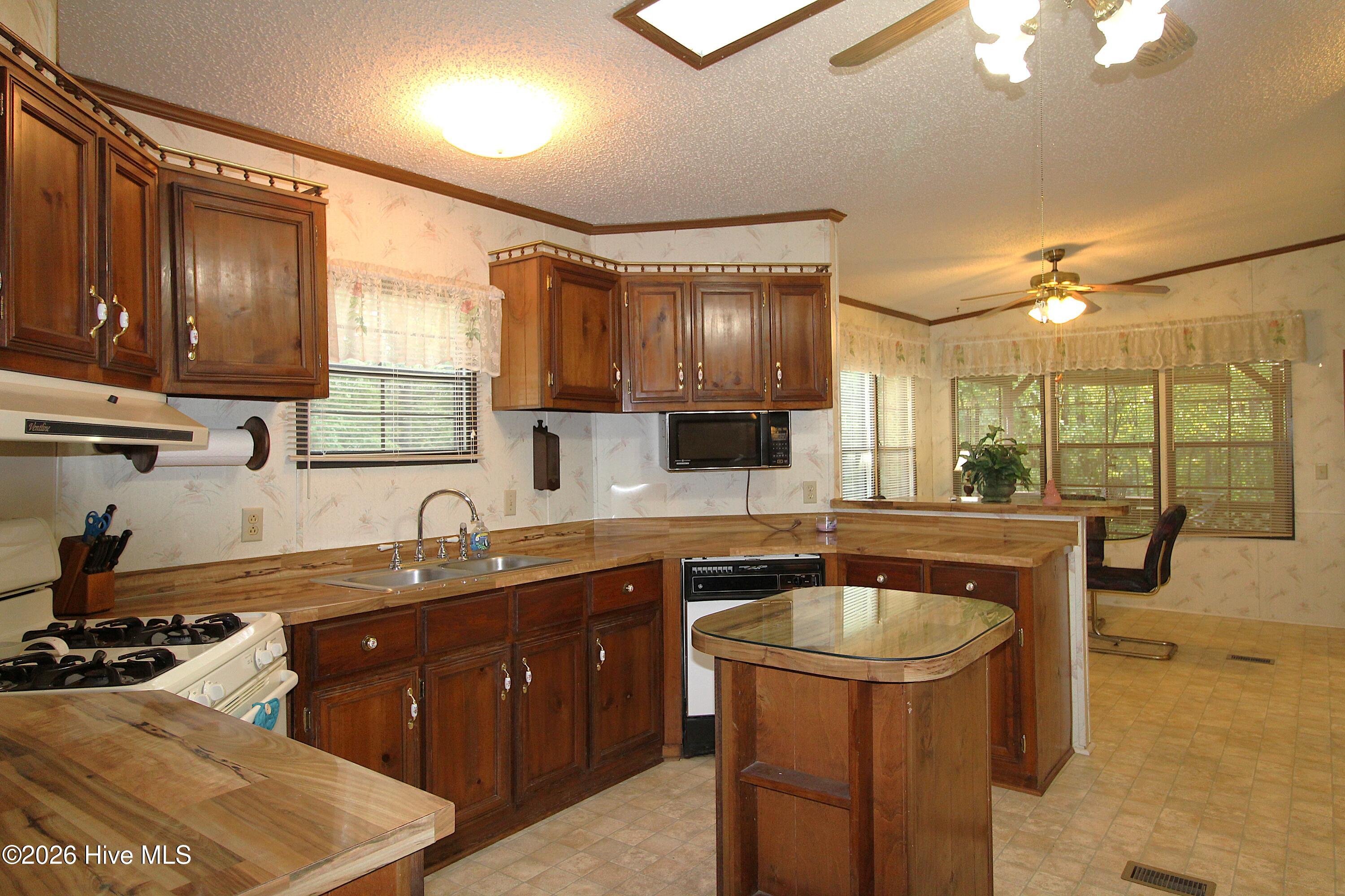 46 Arthur Ridge Property Photo 14