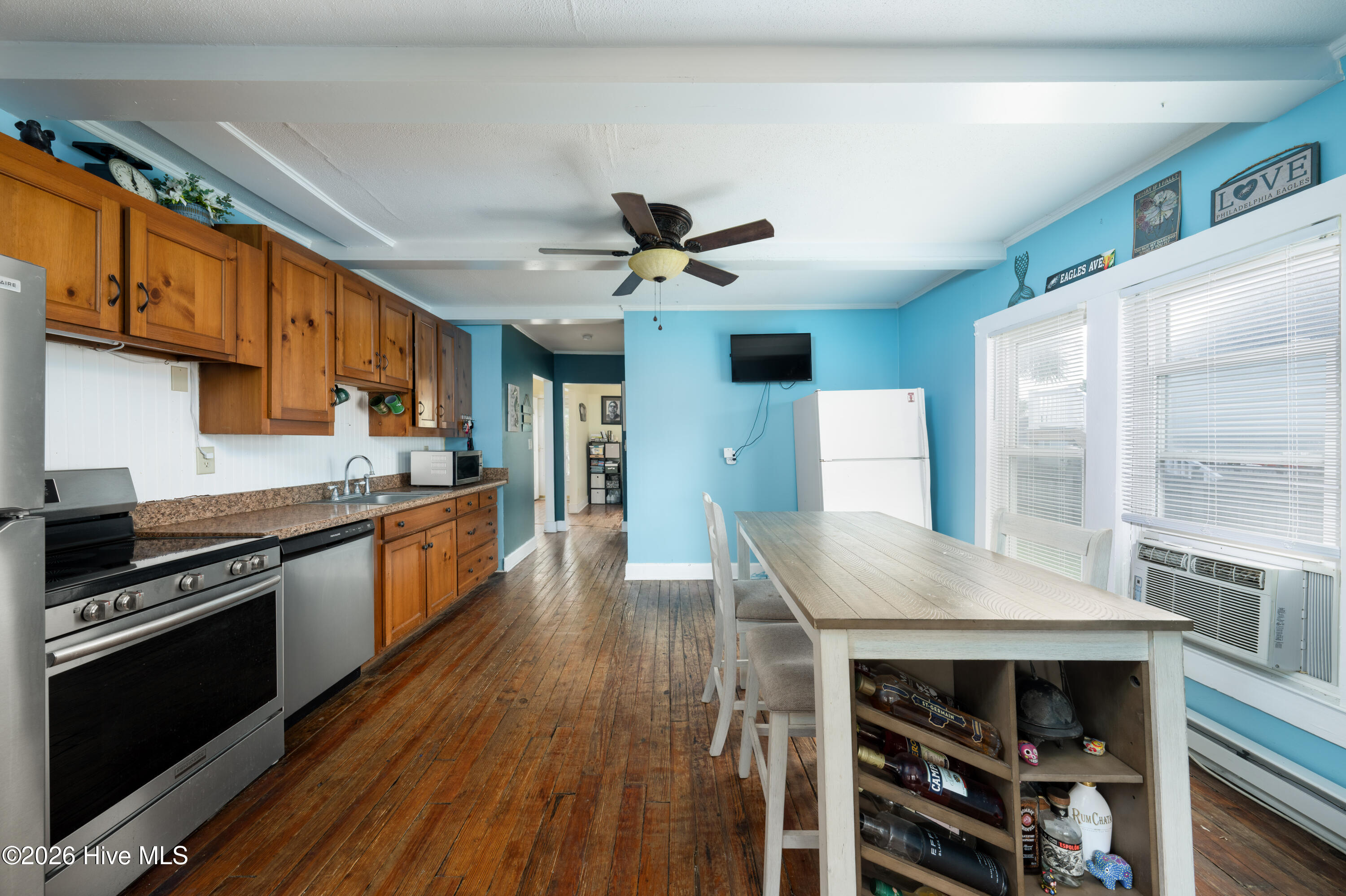 411 Spartanburg Avenue Property Photo 6