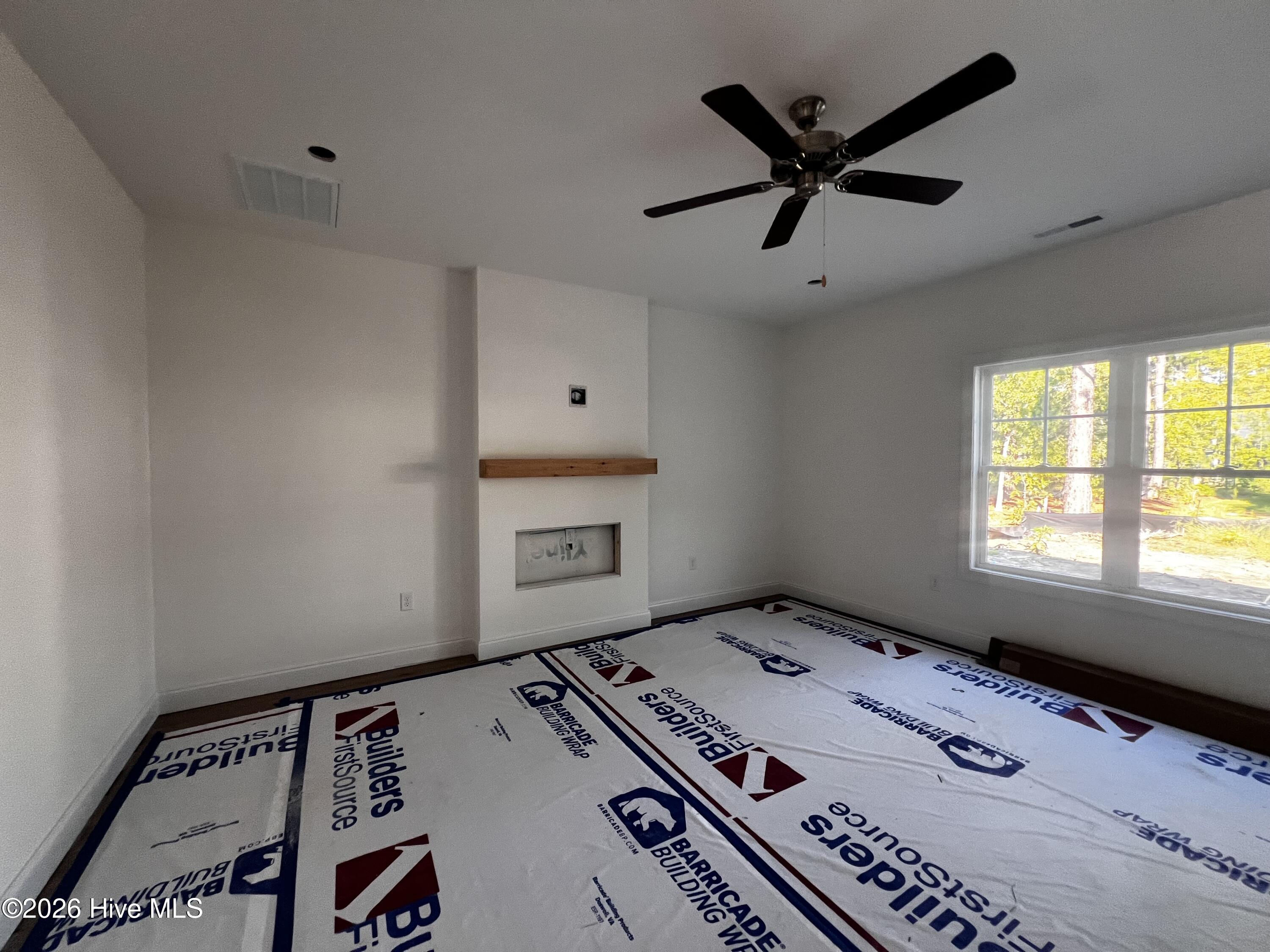 725 Thrush Drive Property Photo 5