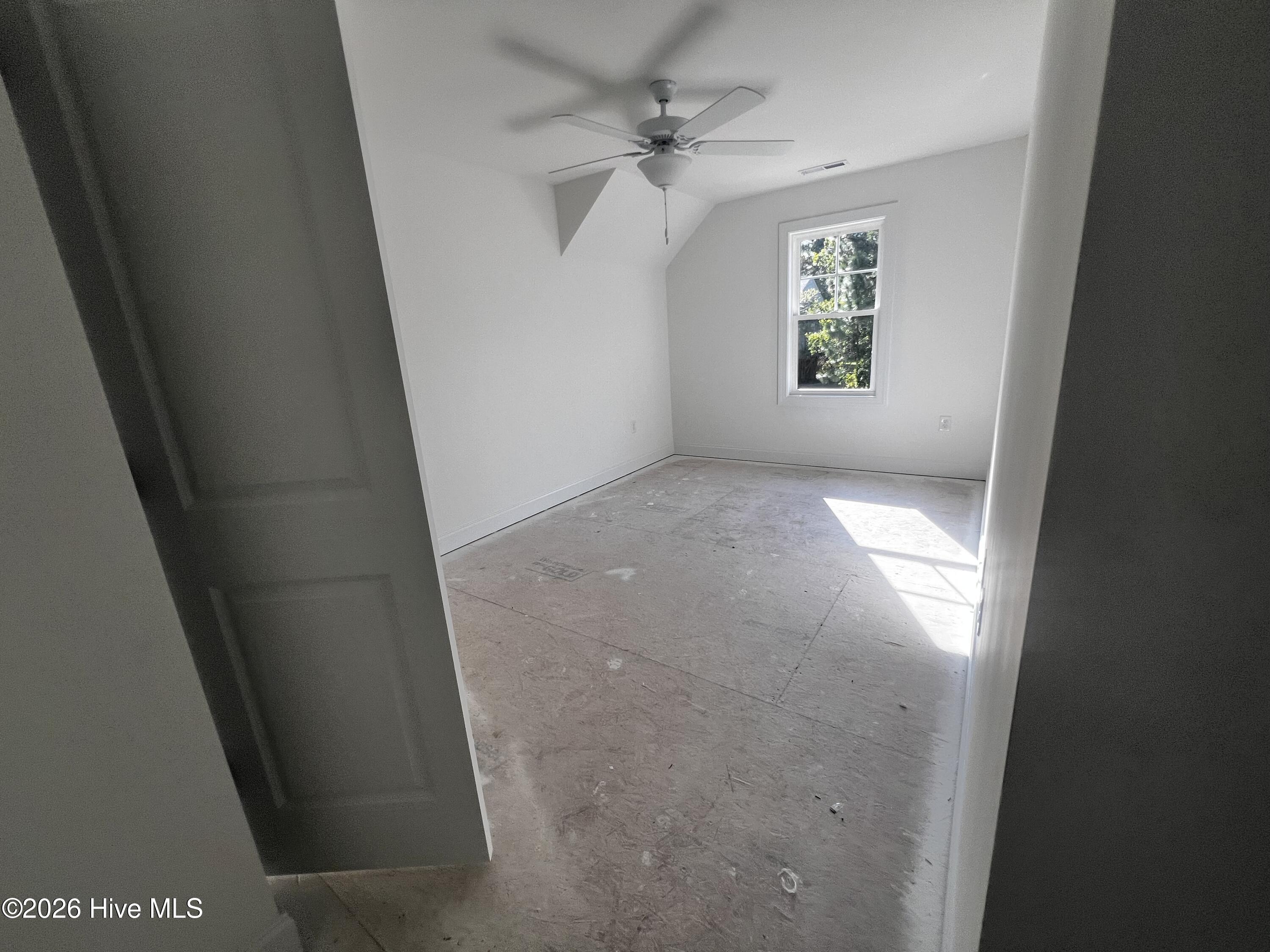 725 Thrush Drive Property Photo 16