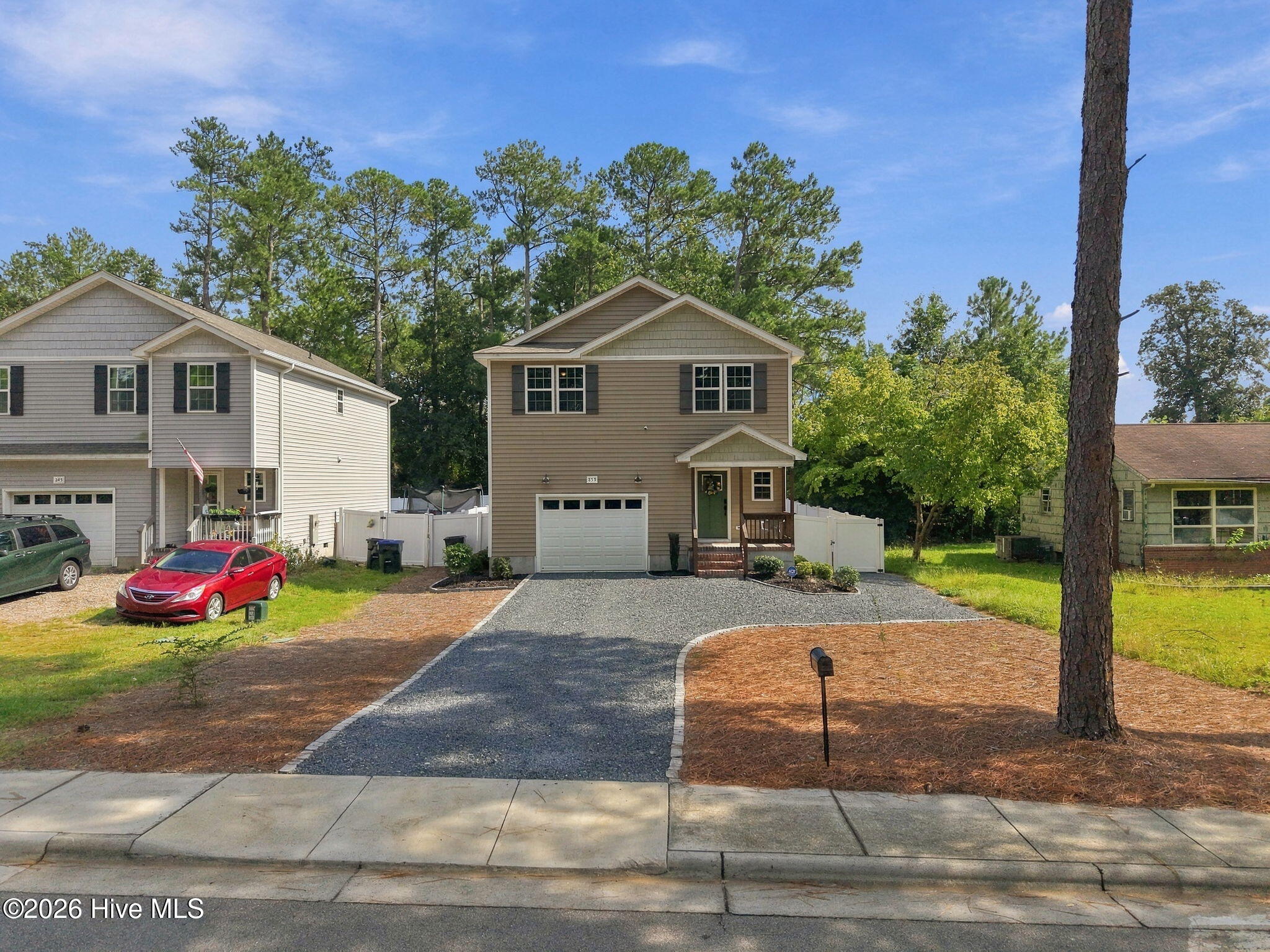855 S Henley Street Property Photo 1