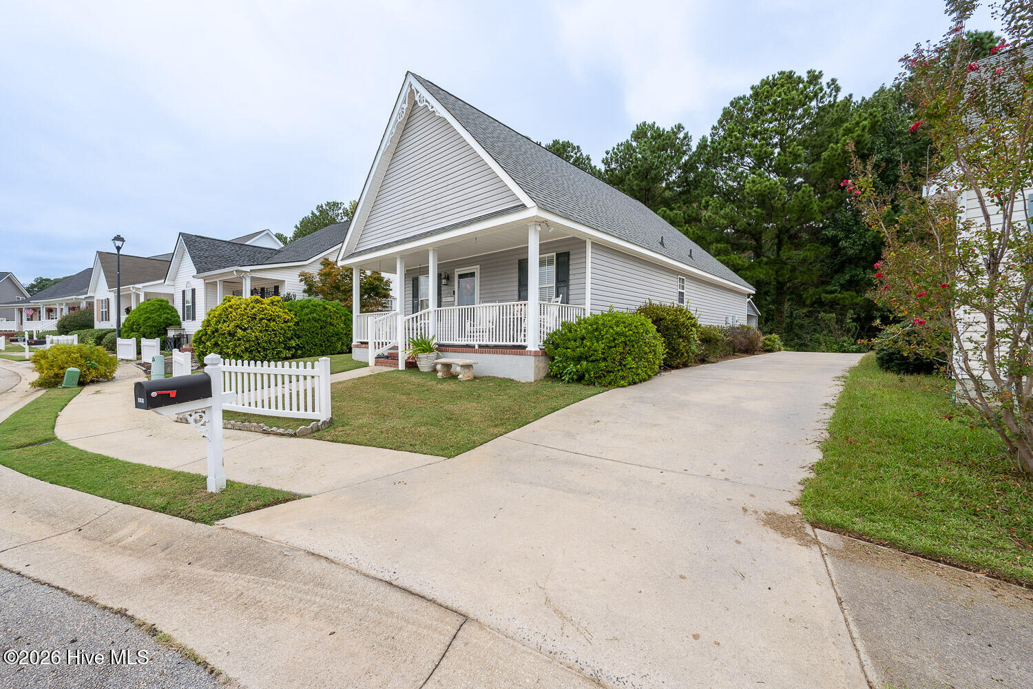 621 Dunloe Circle Property Photo 2