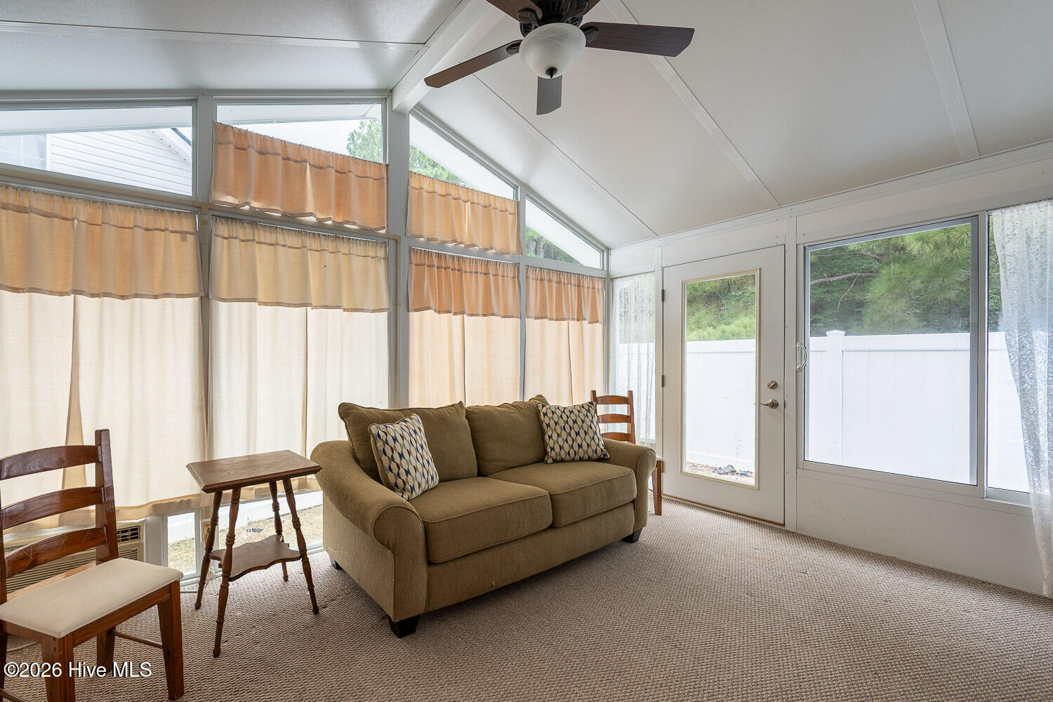 621 Dunloe Circle Property Photo 14