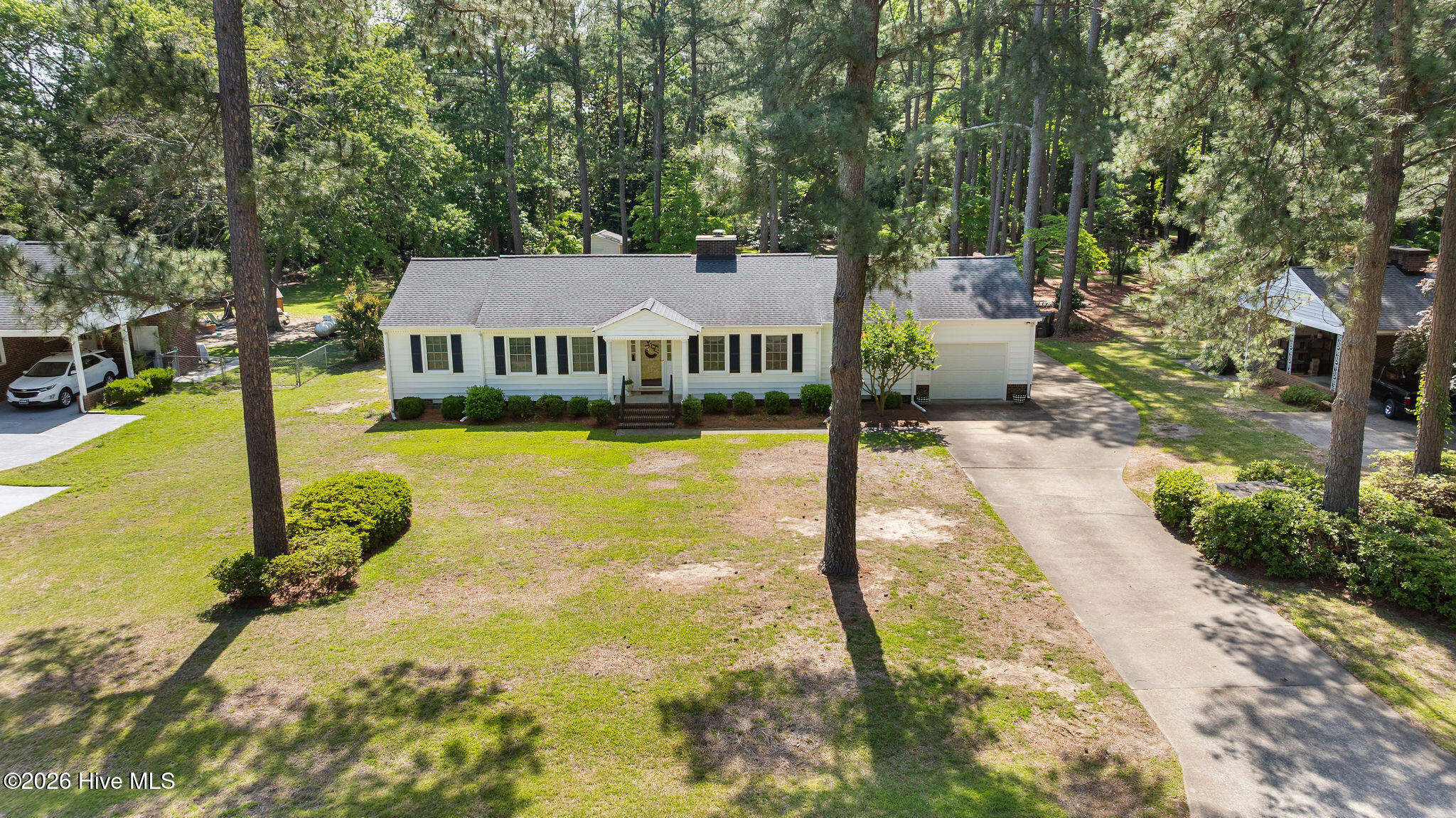 1925 Pinemont Circle Property Photo 3