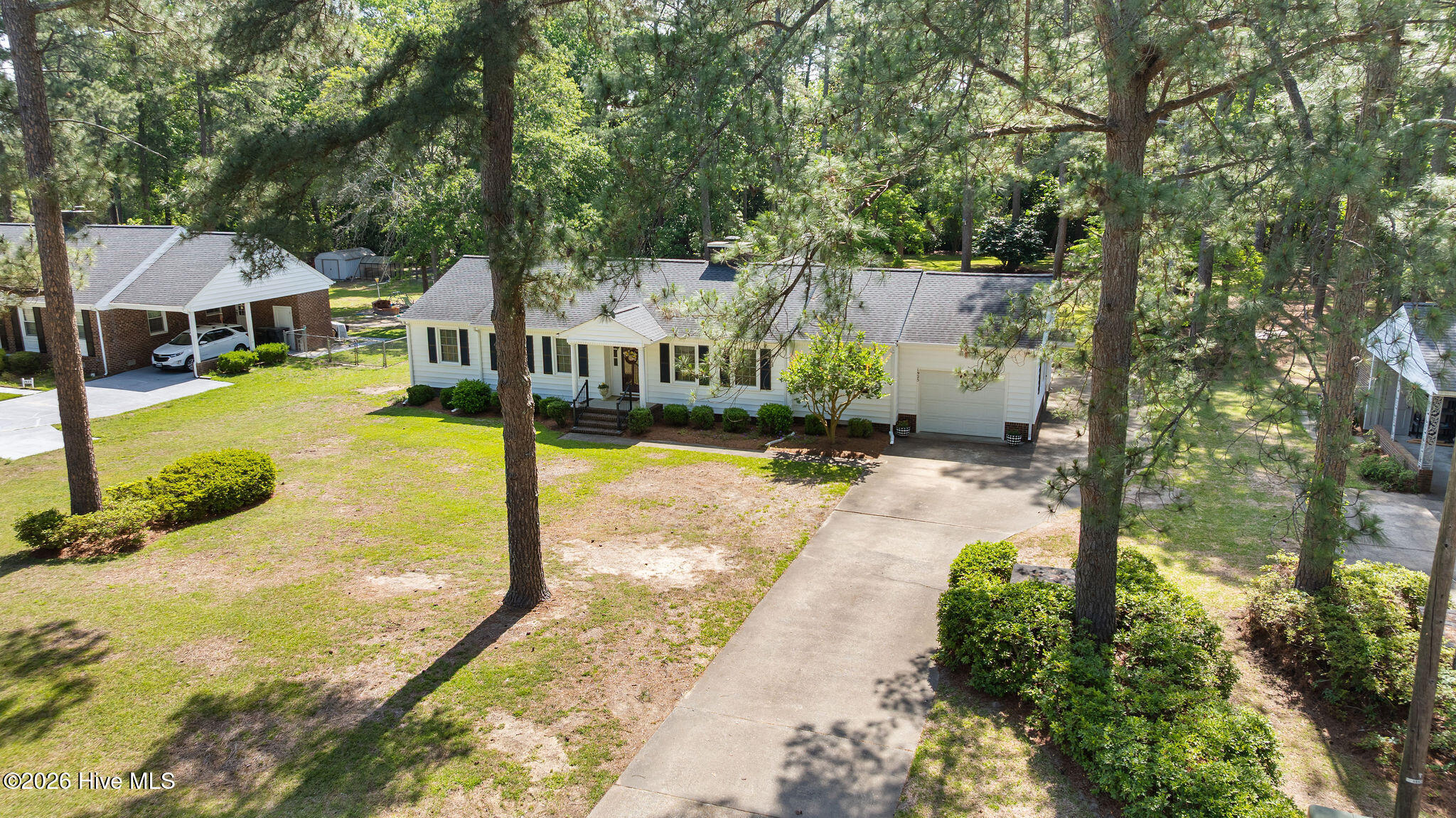 1925 Pinemont Circle Property Photo 4
