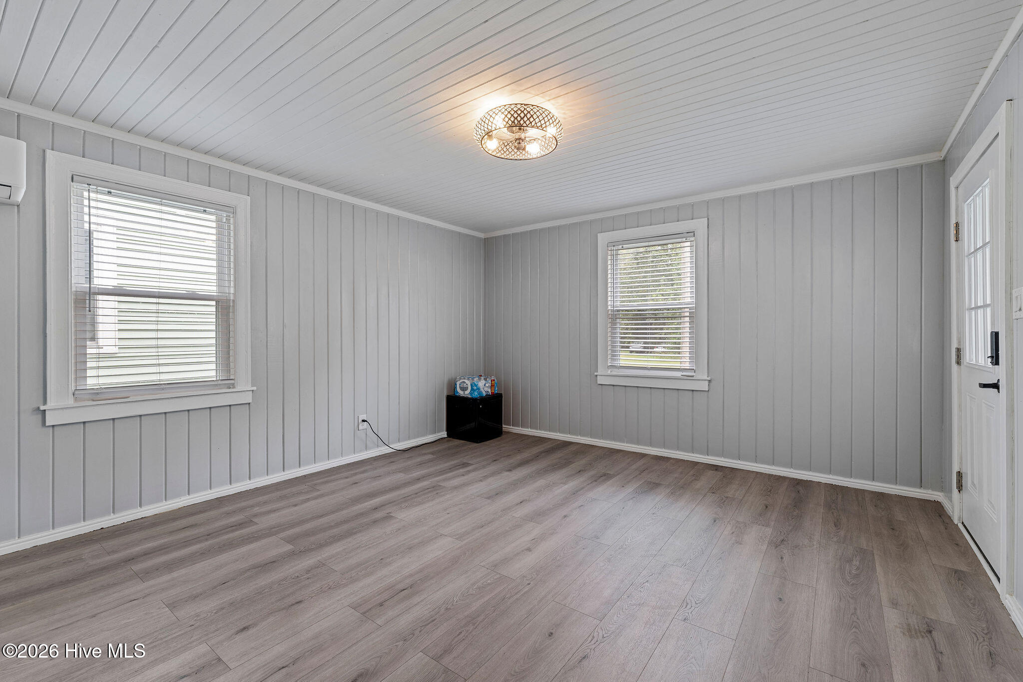 208 Clay Street Property Photo 5