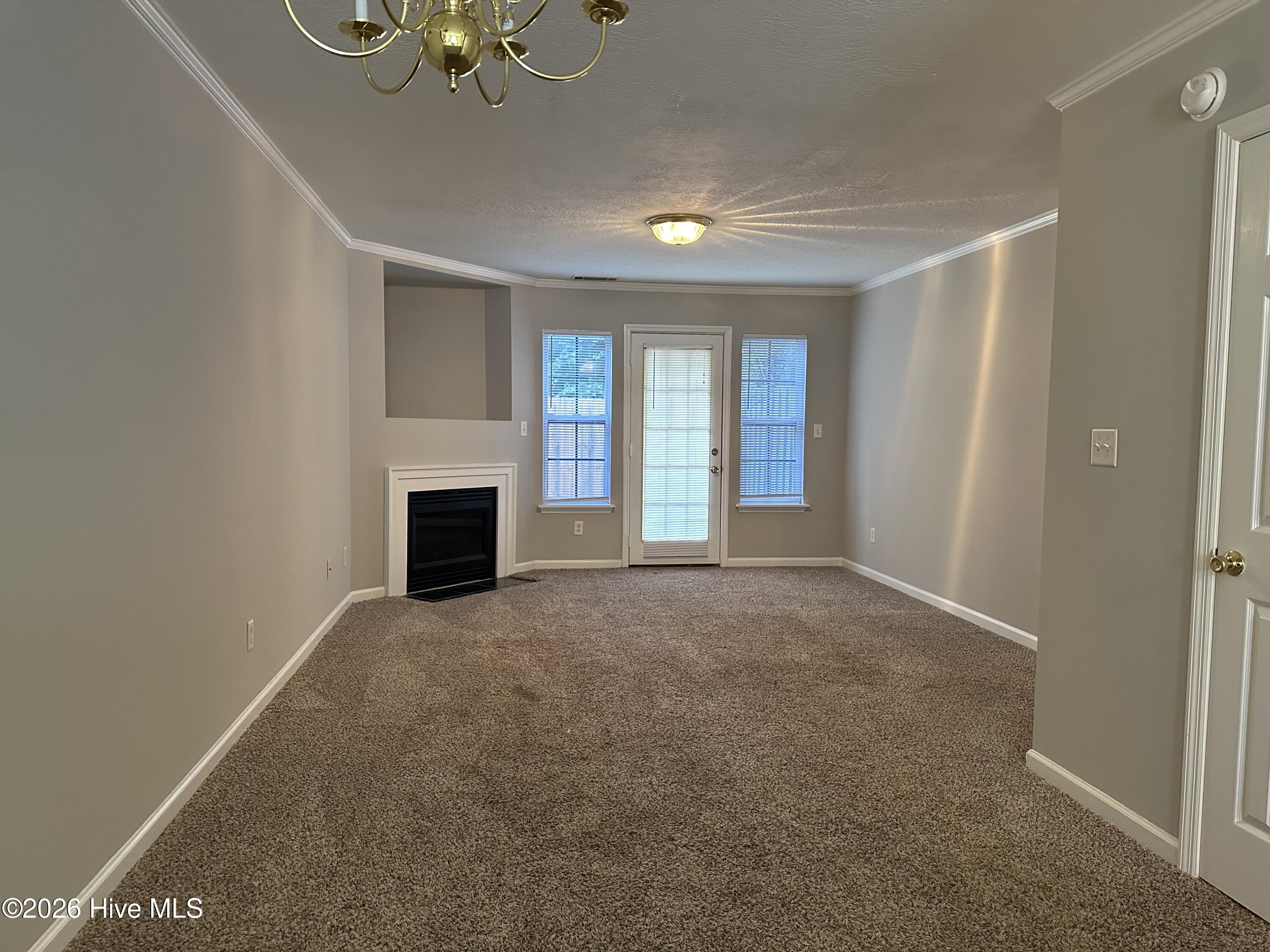 124 Brittany Way Property Photo 8