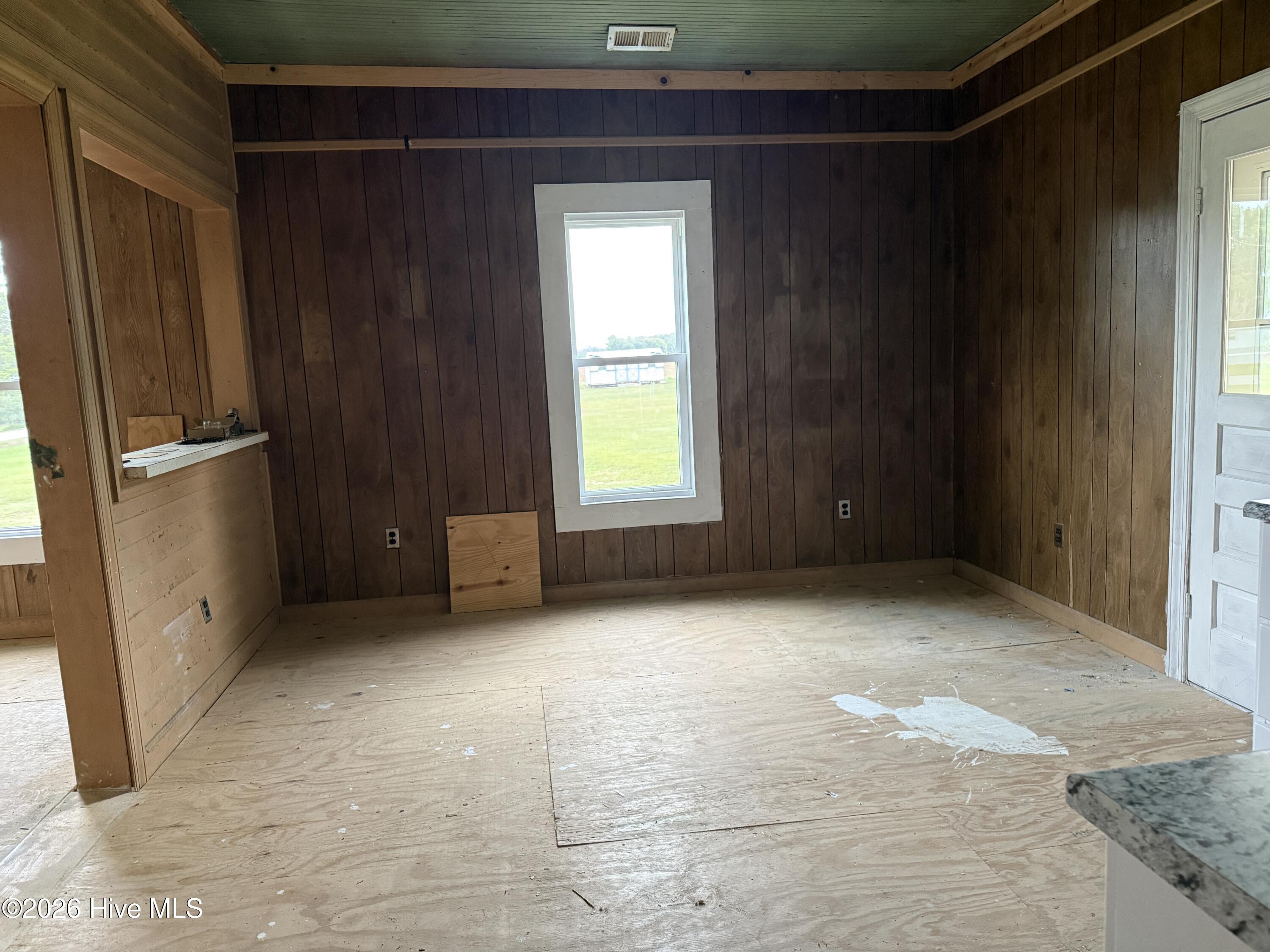 6325 Rock Quarry Road Property Photo 11