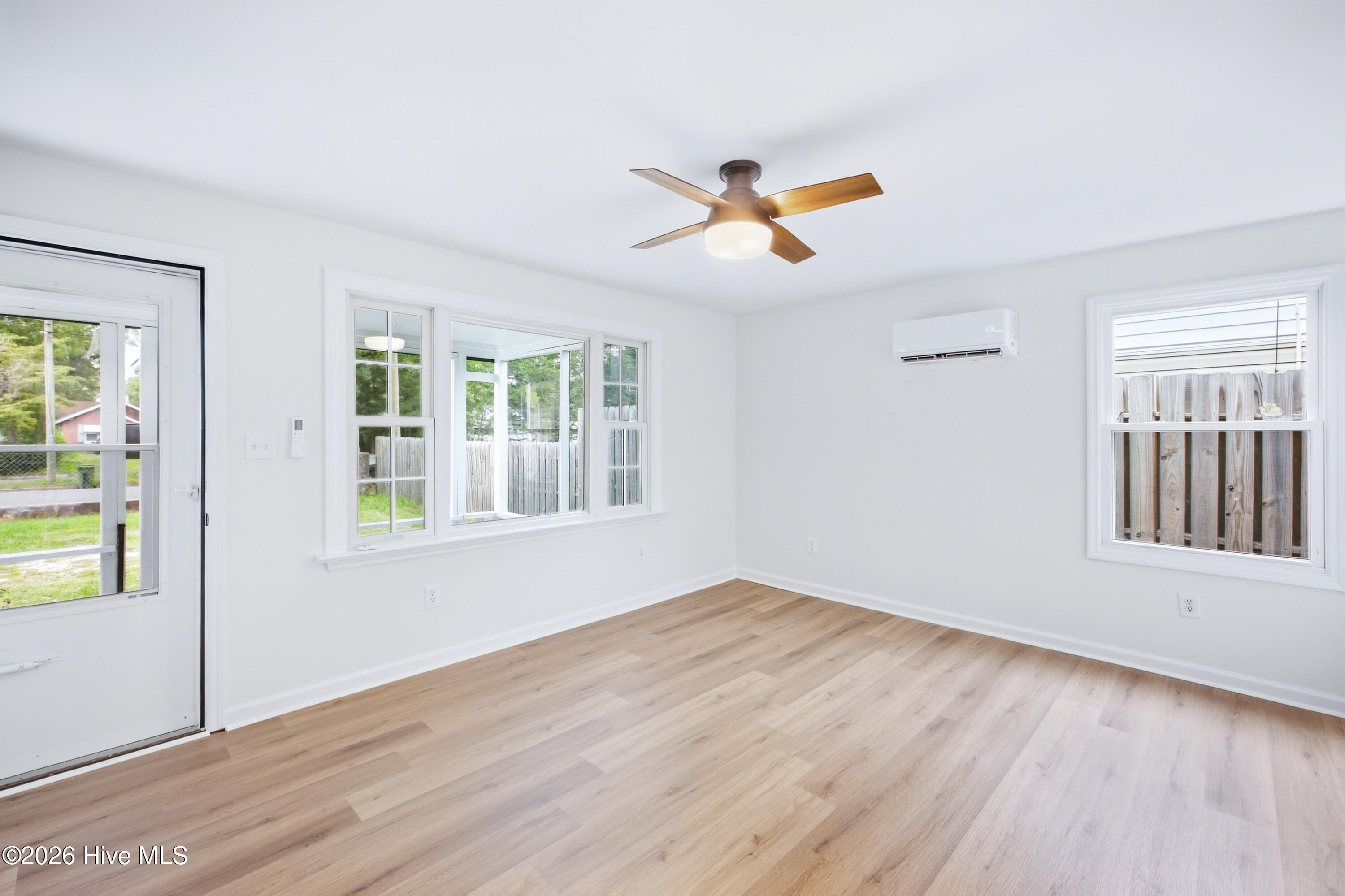 2115 Jefferson Street Property Photo 9