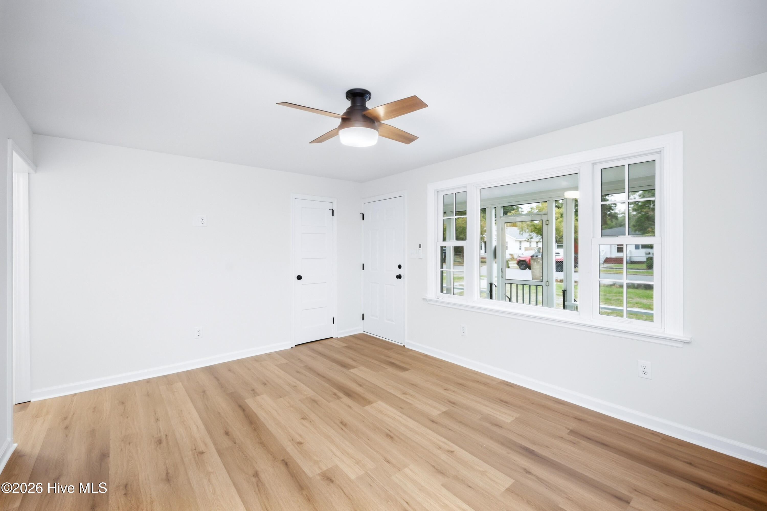 2115 Jefferson Street Property Photo 12