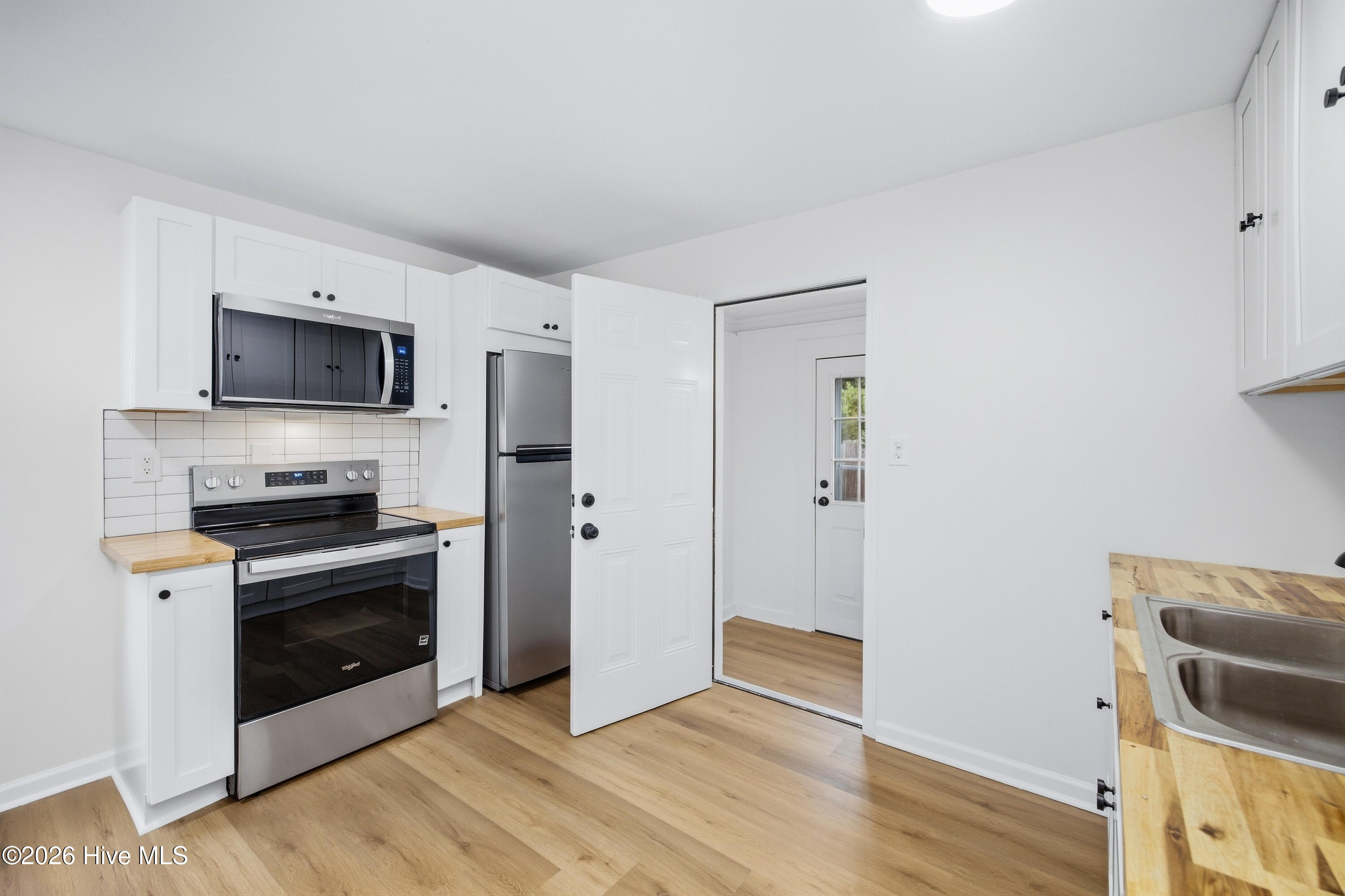 2115 Jefferson Street Property Photo 14