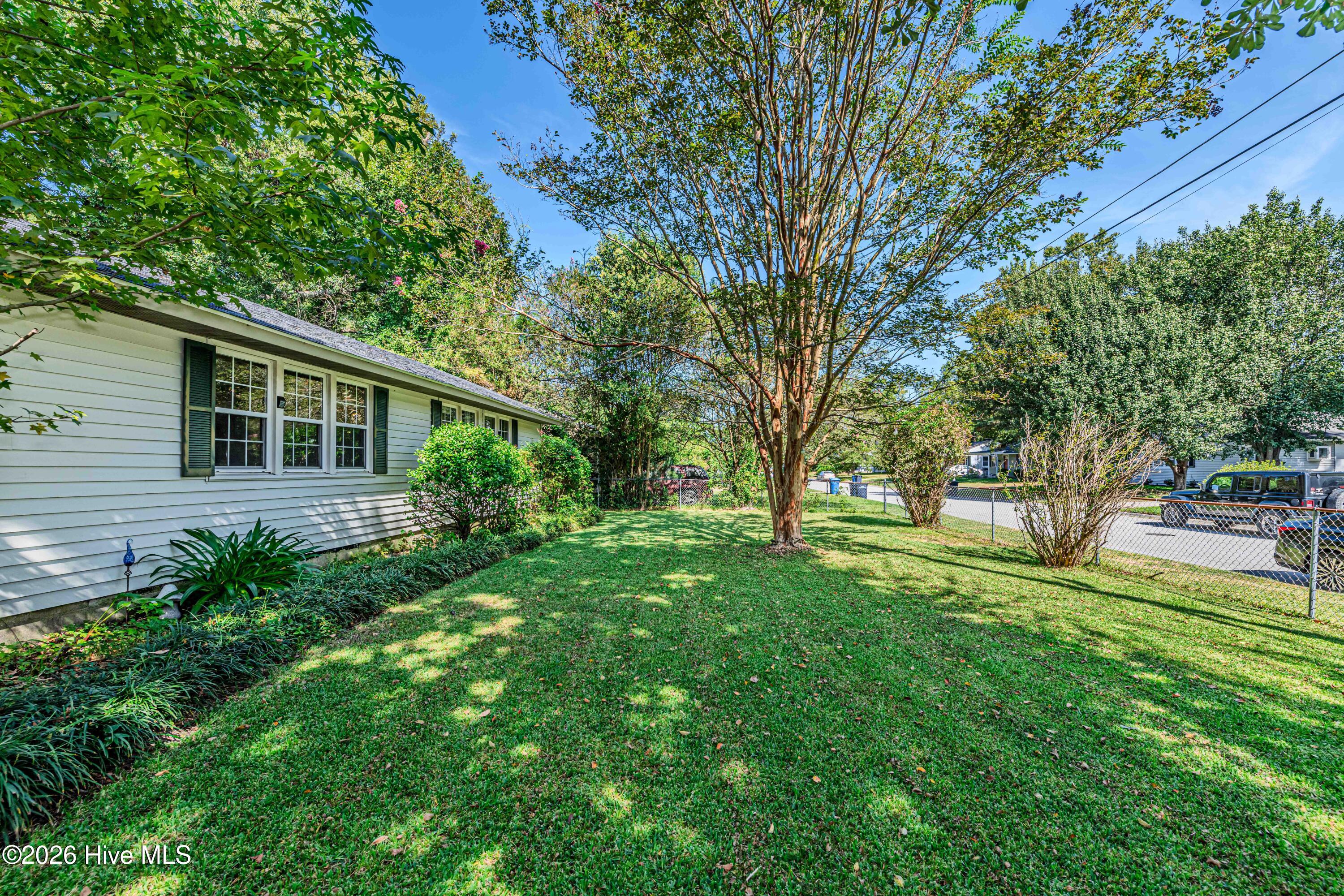 519 Oak Lane Property Photo 4