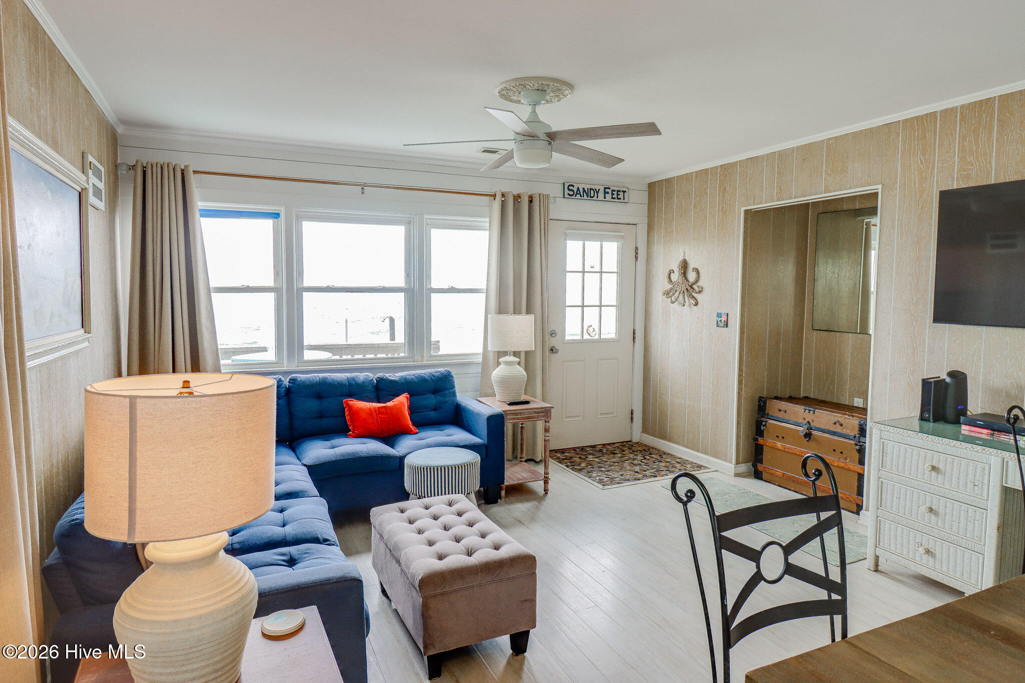 1112 N Shore Drive Property Photo 7