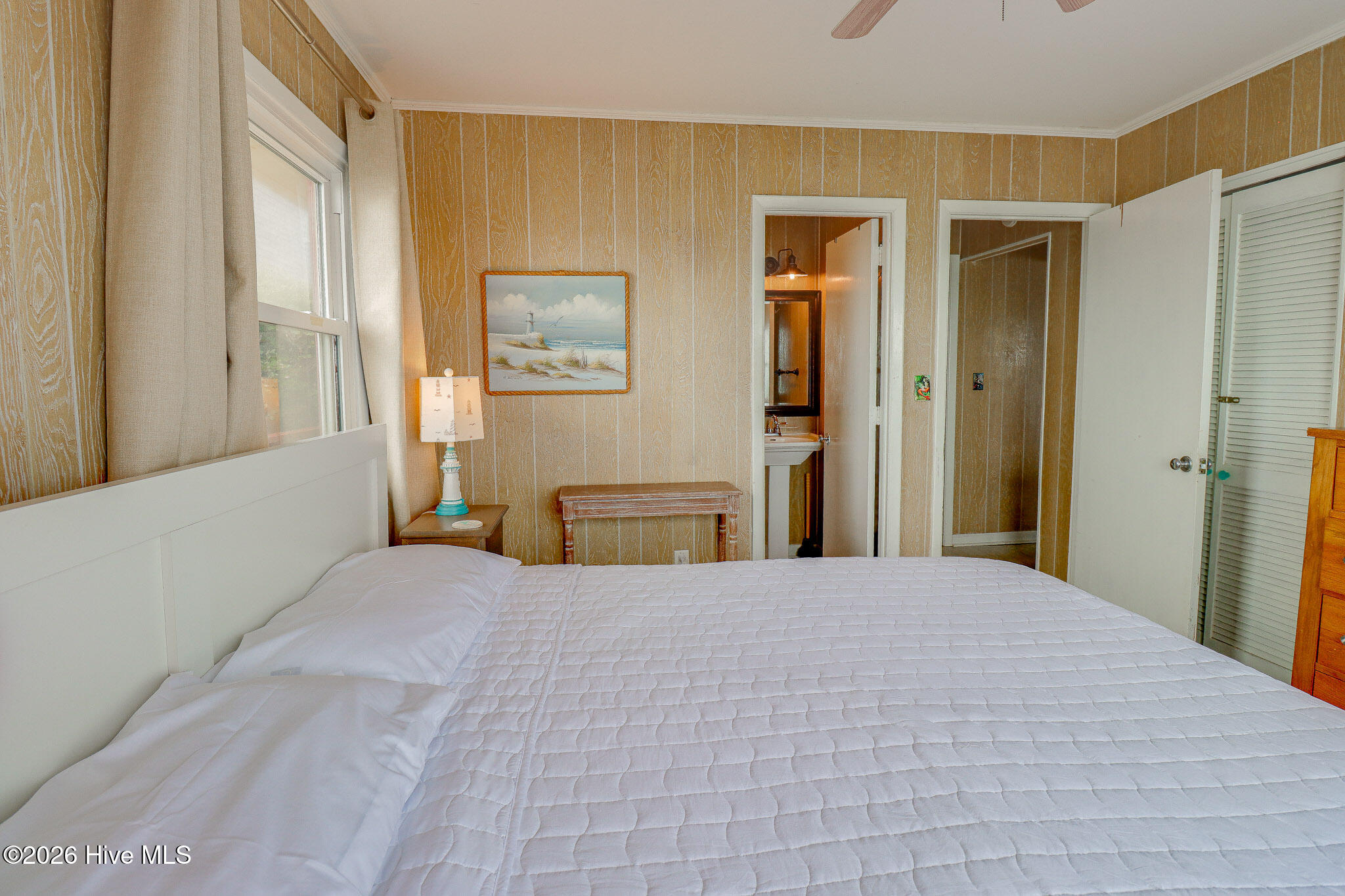 1112 N Shore Drive Property Photo 13