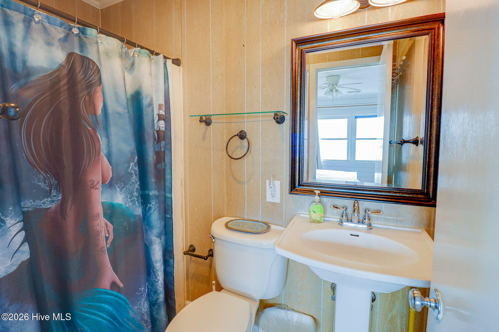 1112 N Shore Drive Property Photo 15