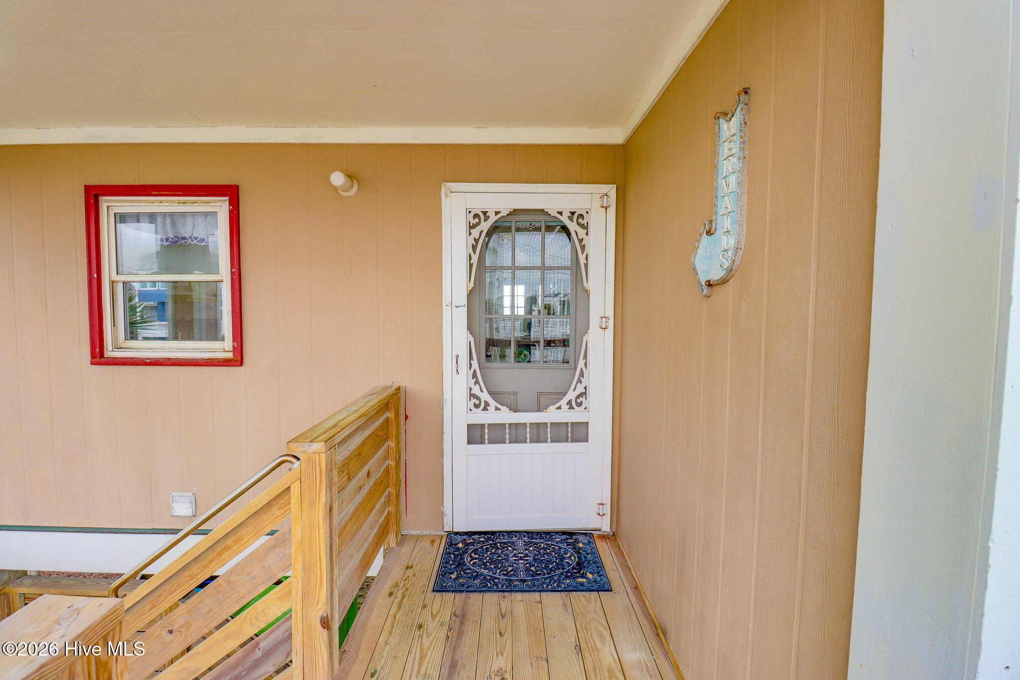 1112 N Shore Drive Property Photo 24