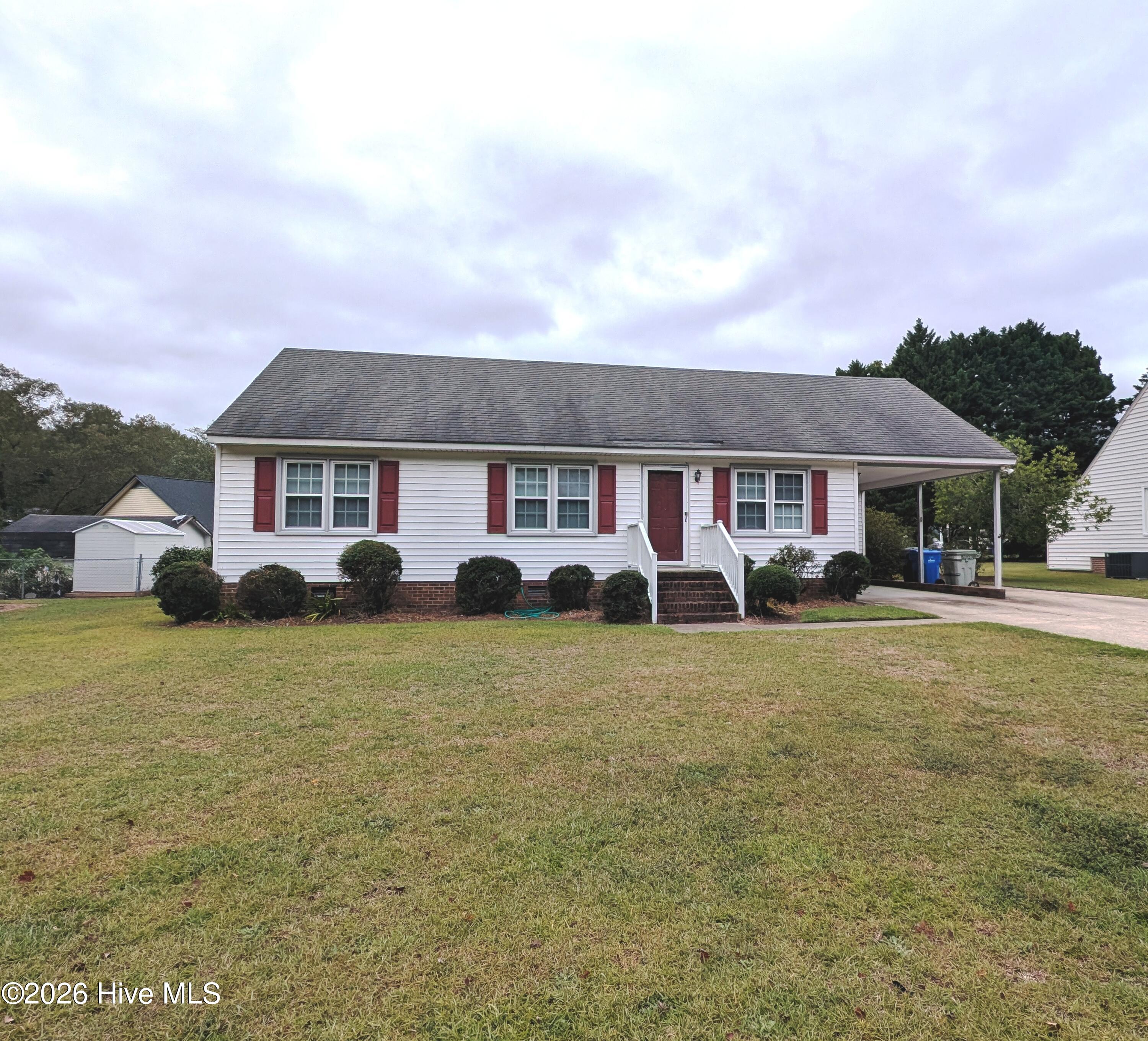2721 Tilghman Road N Property Photo 1