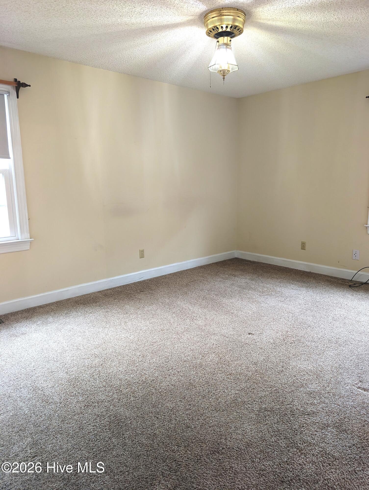 2721 Tilghman Road N Property Photo 6