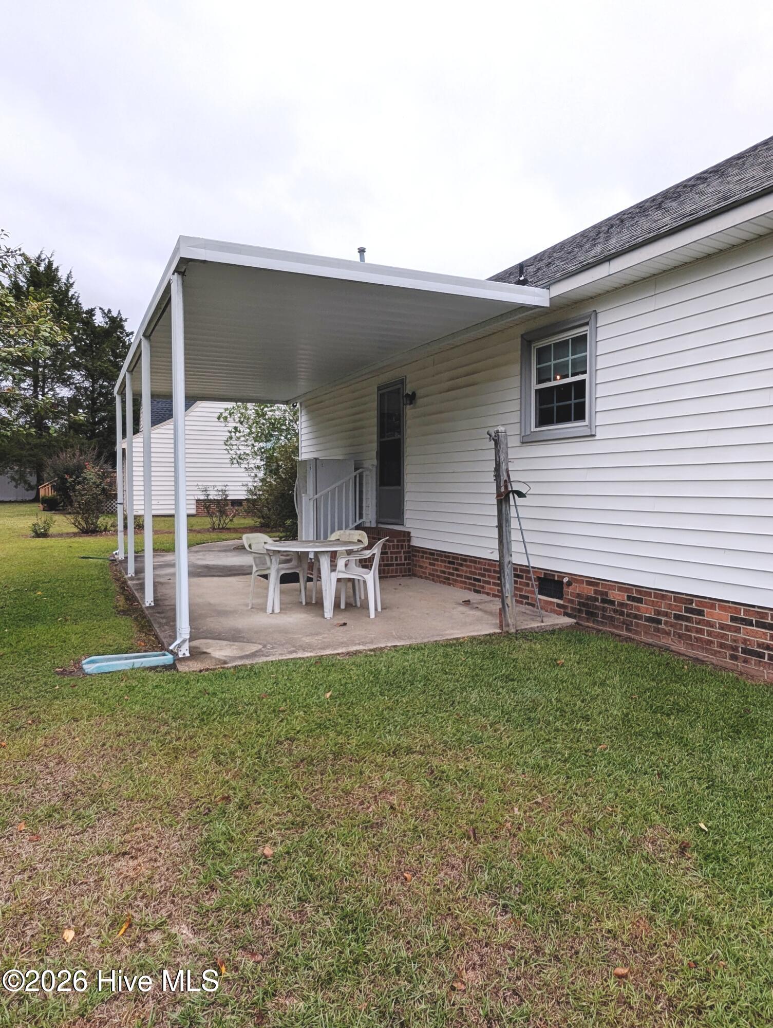 2721 Tilghman Road N Property Photo 11