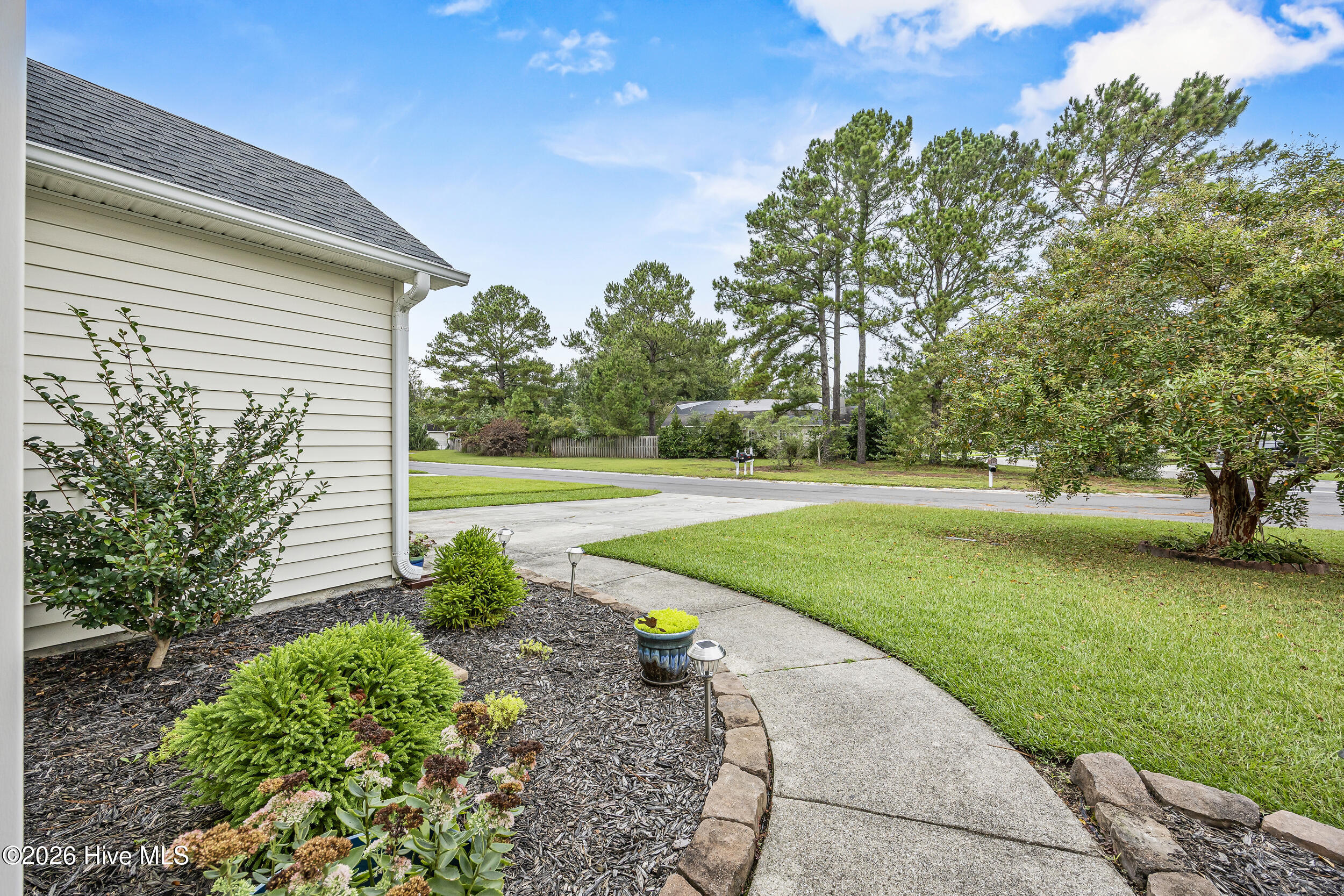 1112 Sunburst Way Property Photo 5