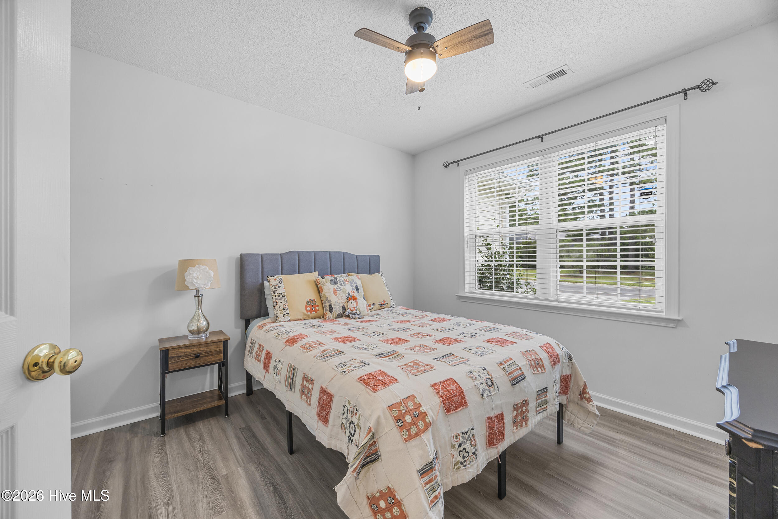 1112 Sunburst Way Property Photo 7