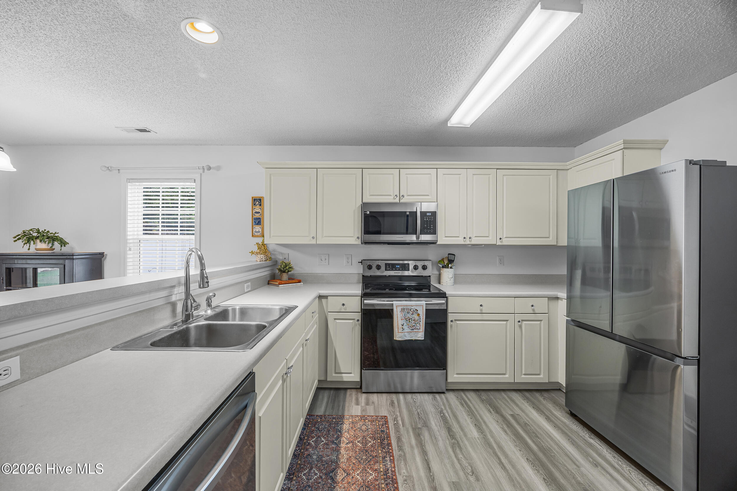 1112 Sunburst Way Property Photo 23