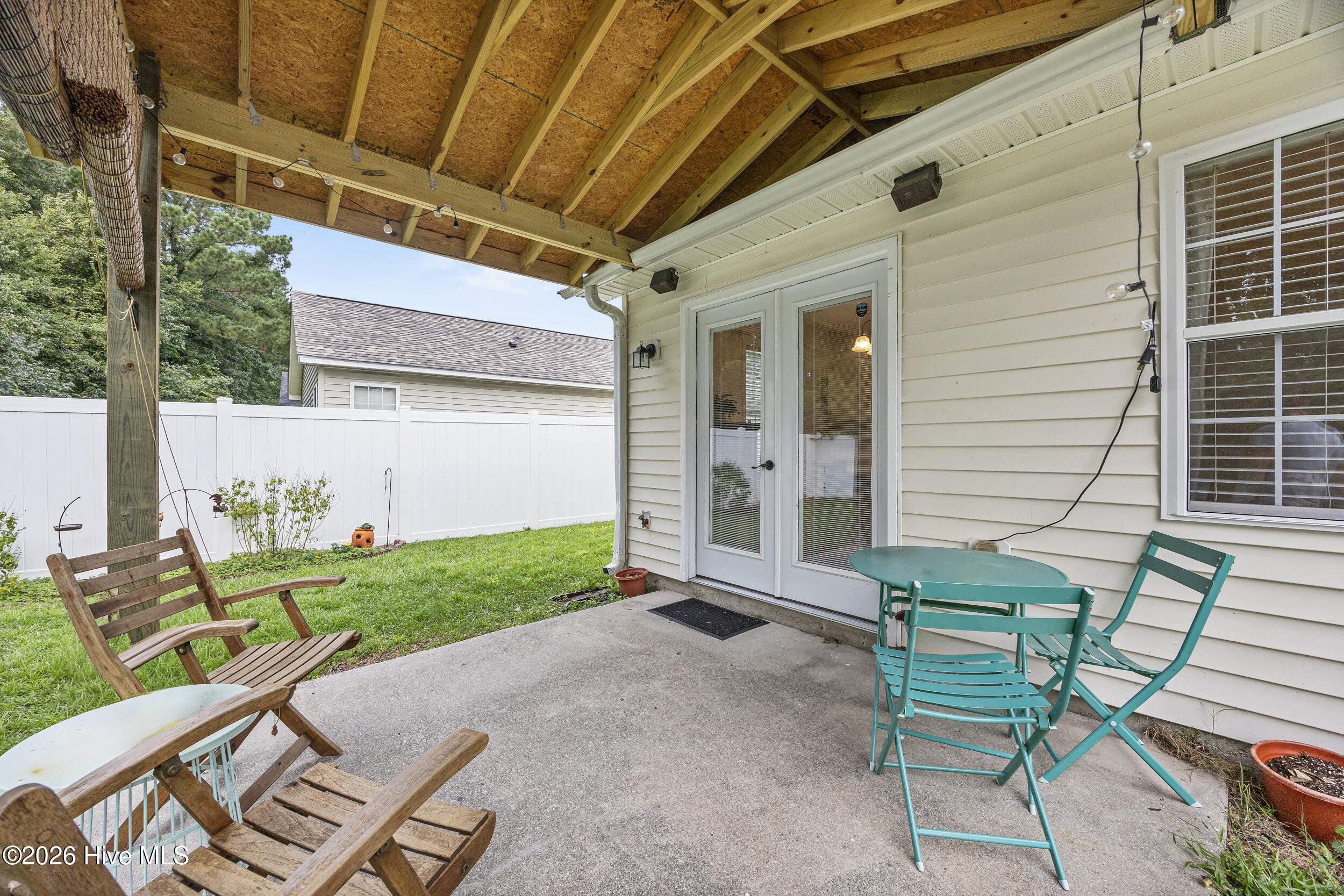 1112 Sunburst Way Property Photo 29