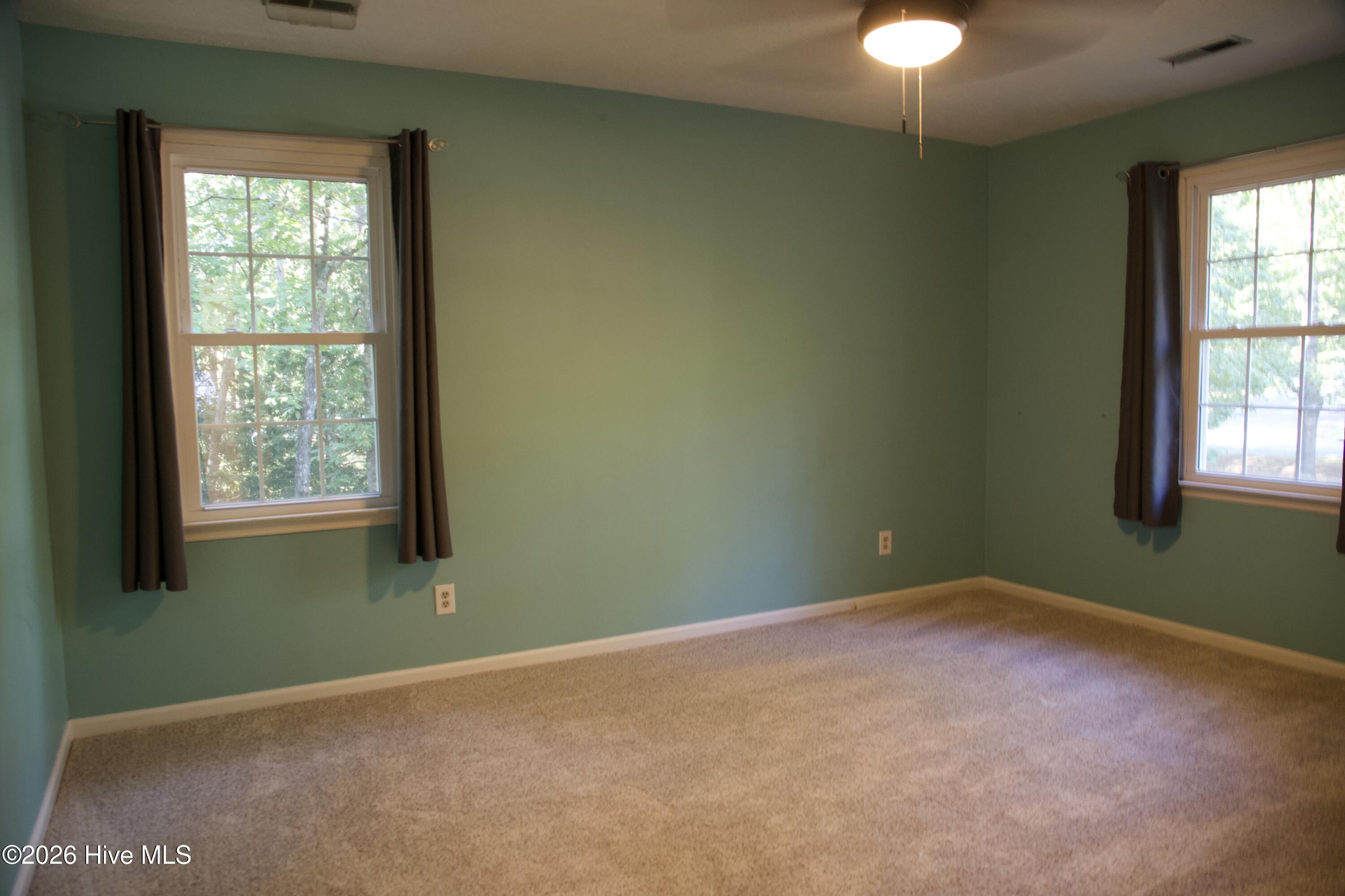 110 Stornoway Drive Property Photo 16