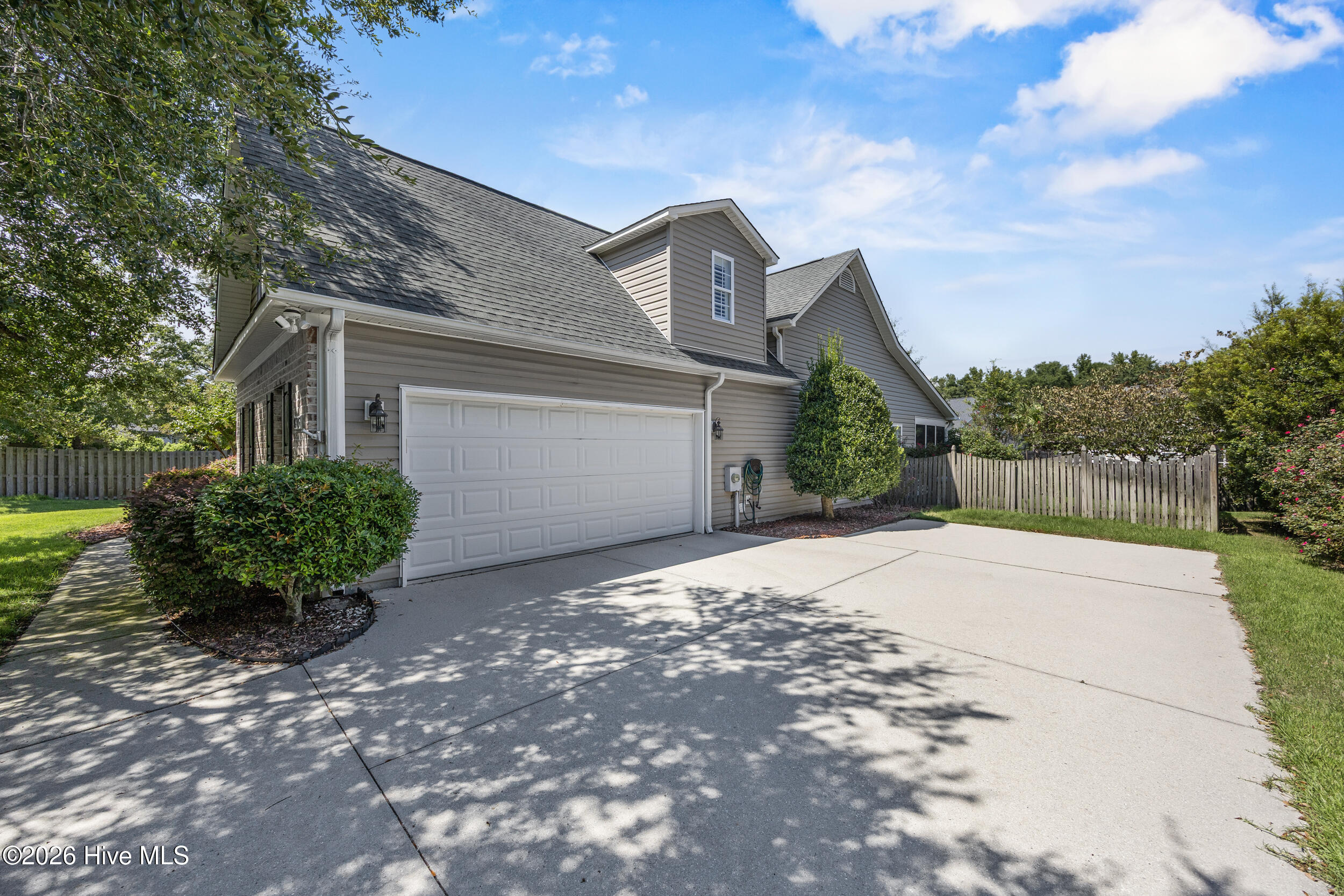 8705 Plantation Landing Drive Property Photo 7