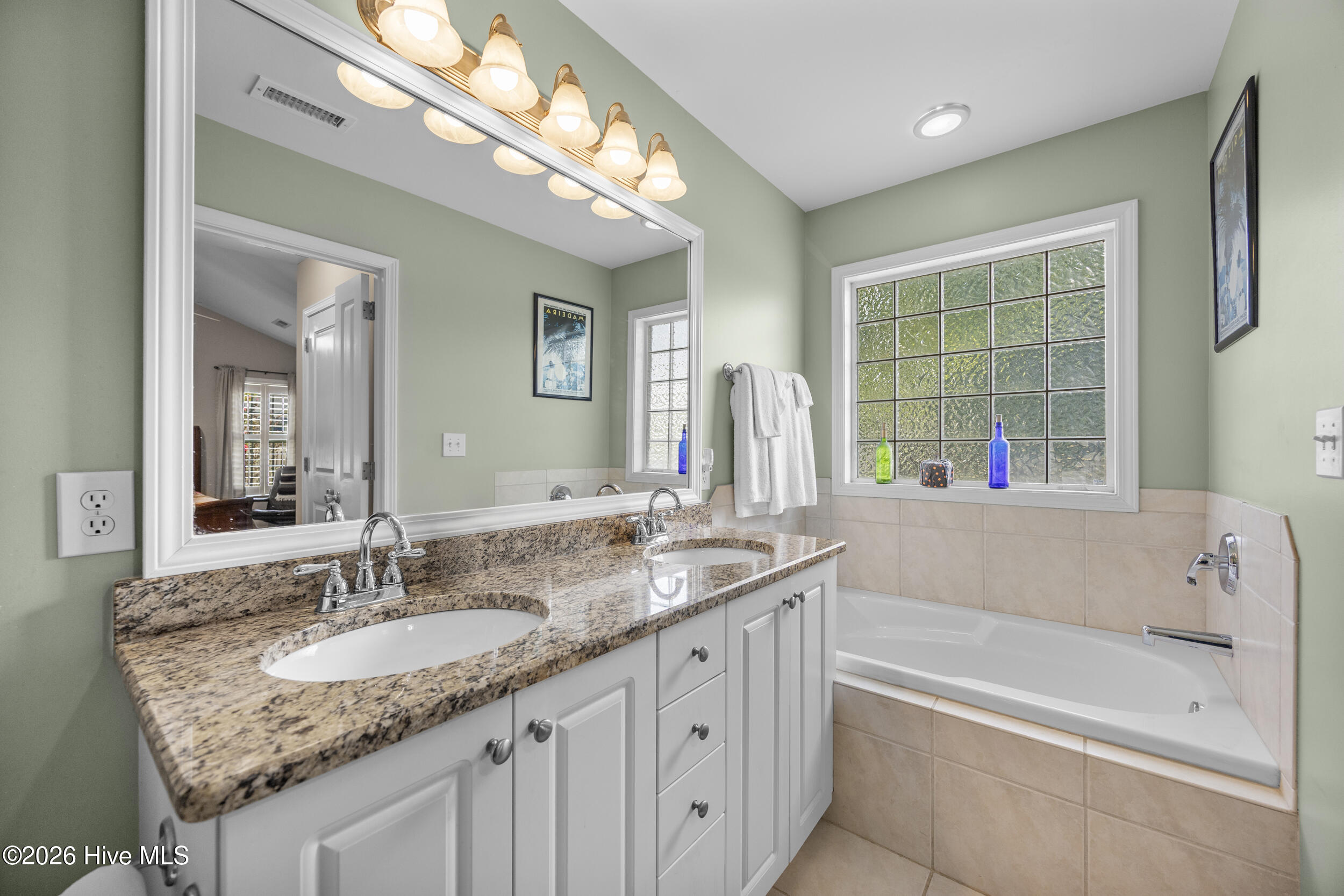 8705 Plantation Landing Drive Property Photo 25
