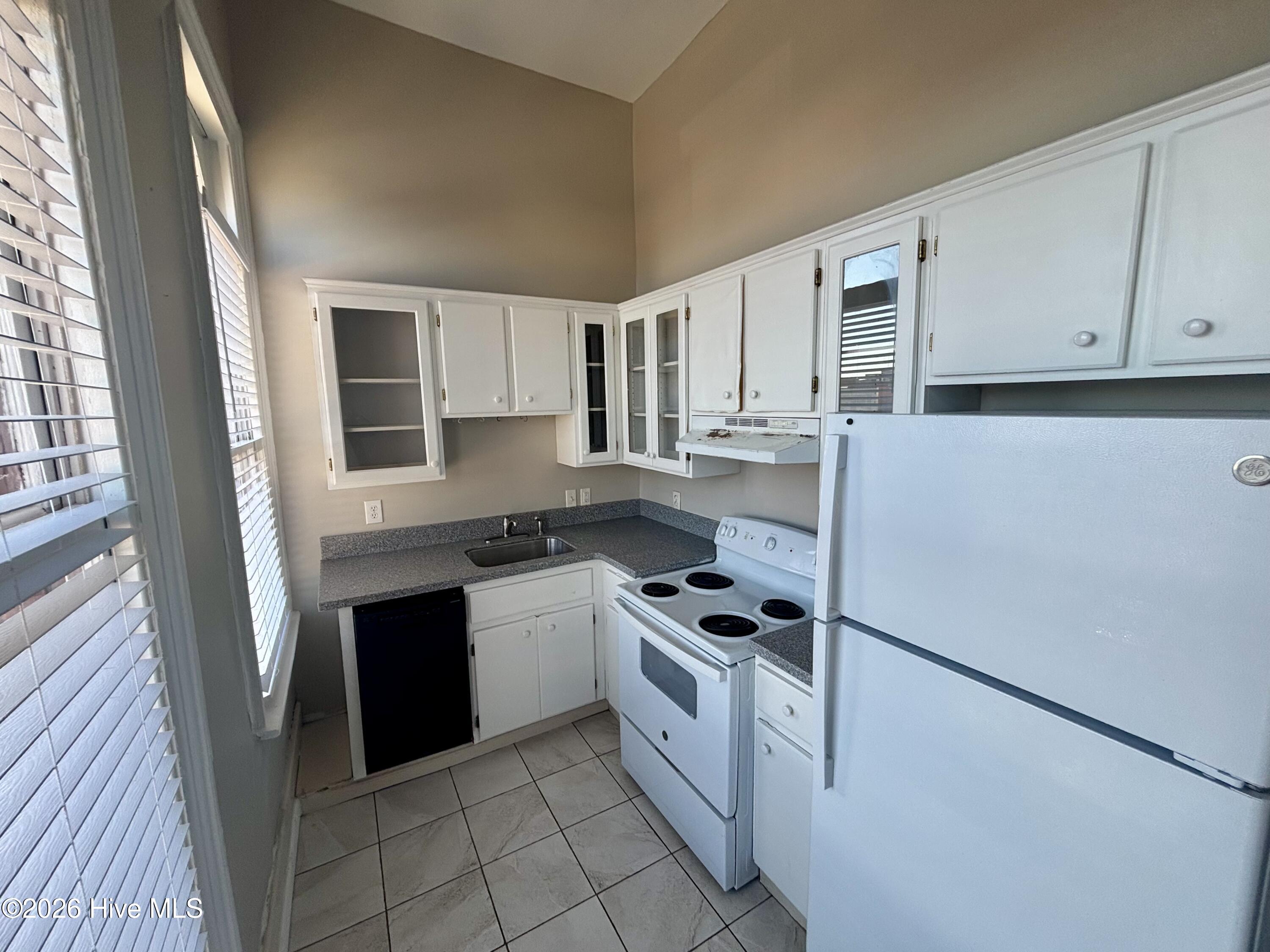 1030 Broad Street H Property Photo 7