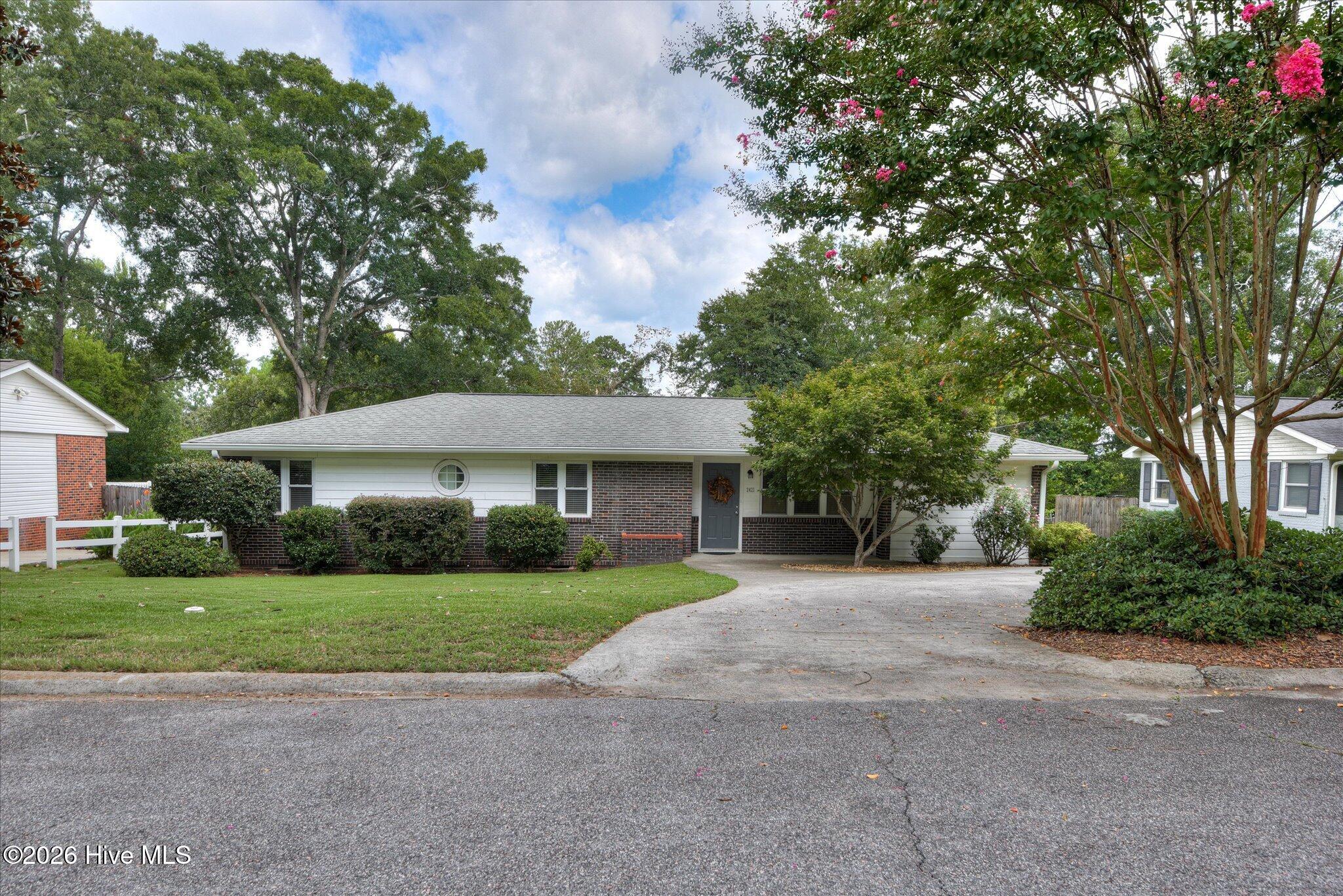 2421 Persimmon Road Property Photo 2